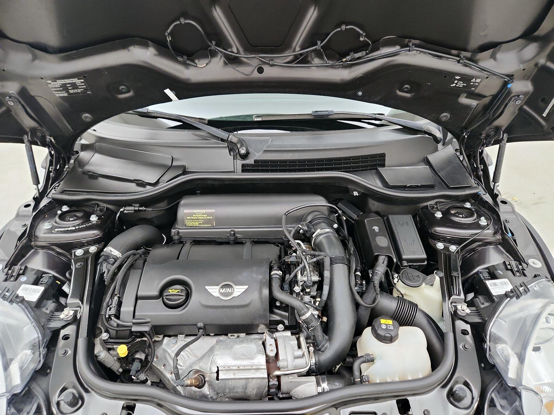 Thumbnail: 2015 MINI Cooper - 18