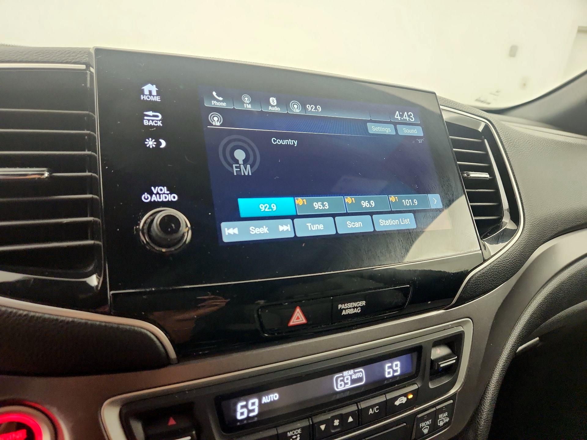 Thumbnail: 2020 Honda Passport - 15