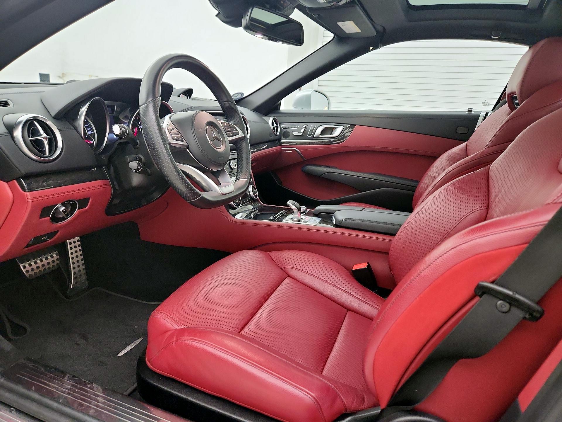 Thumbnail: 2017 Mercedes-Benz SL-Class - 11