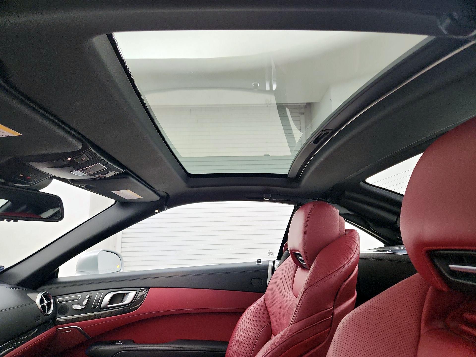 Thumbnail: 2017 Mercedes-Benz SL-Class - 20