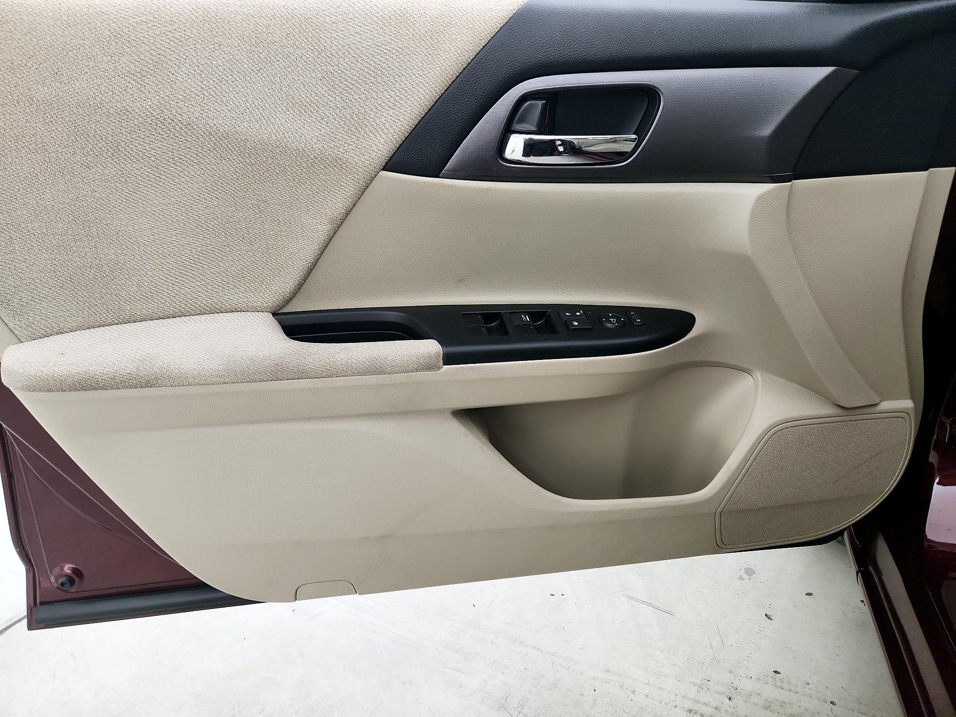 Thumbnail: 2013 Honda Accord - 12
