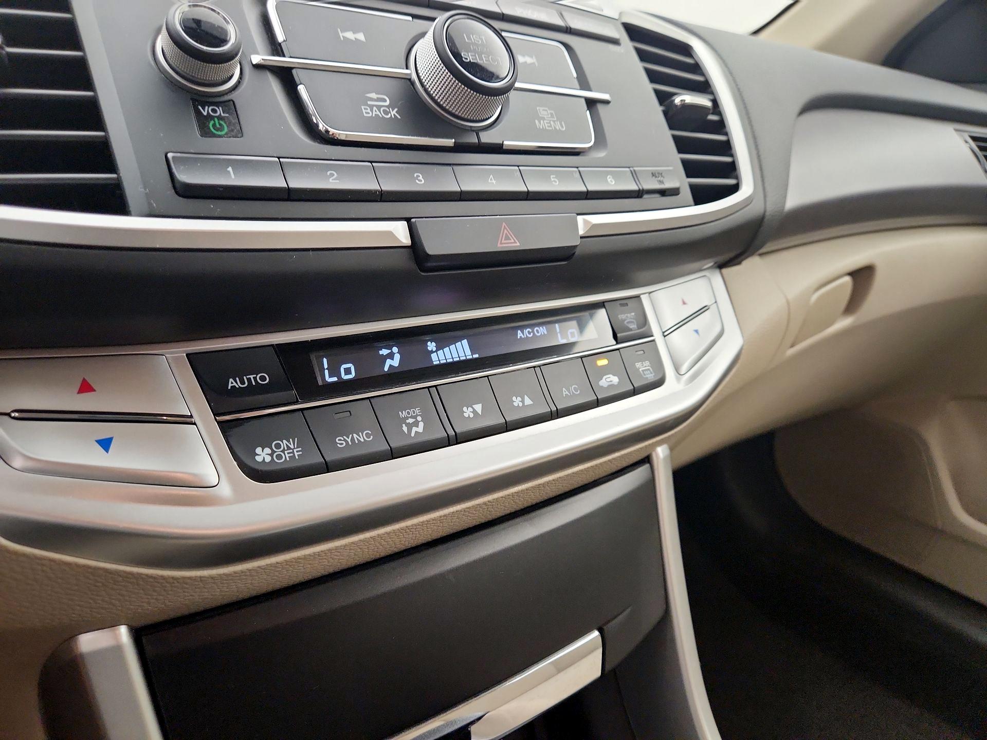 Thumbnail: 2013 Honda Accord - 16