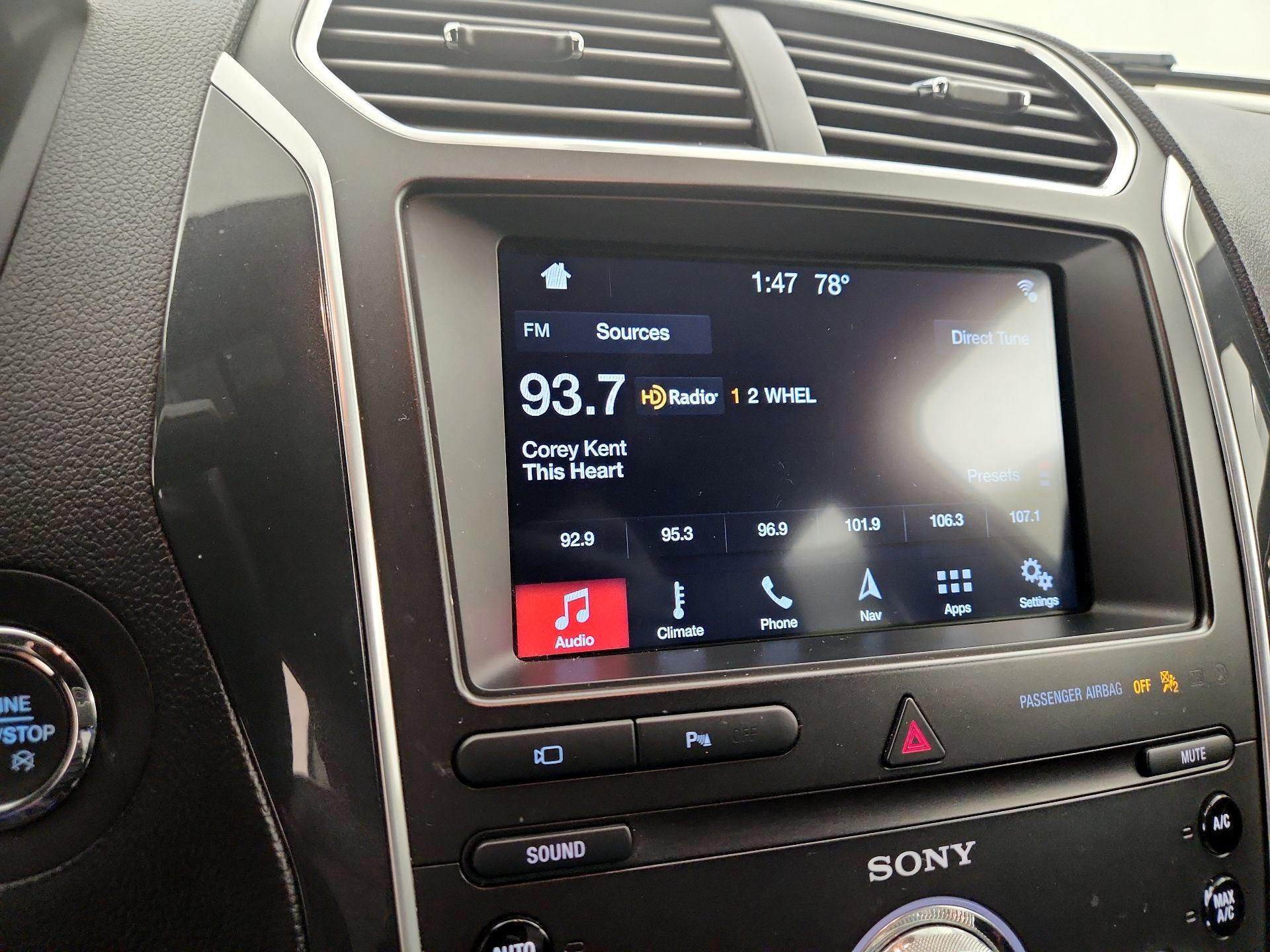 Thumbnail: 2019 Ford Explorer - 16