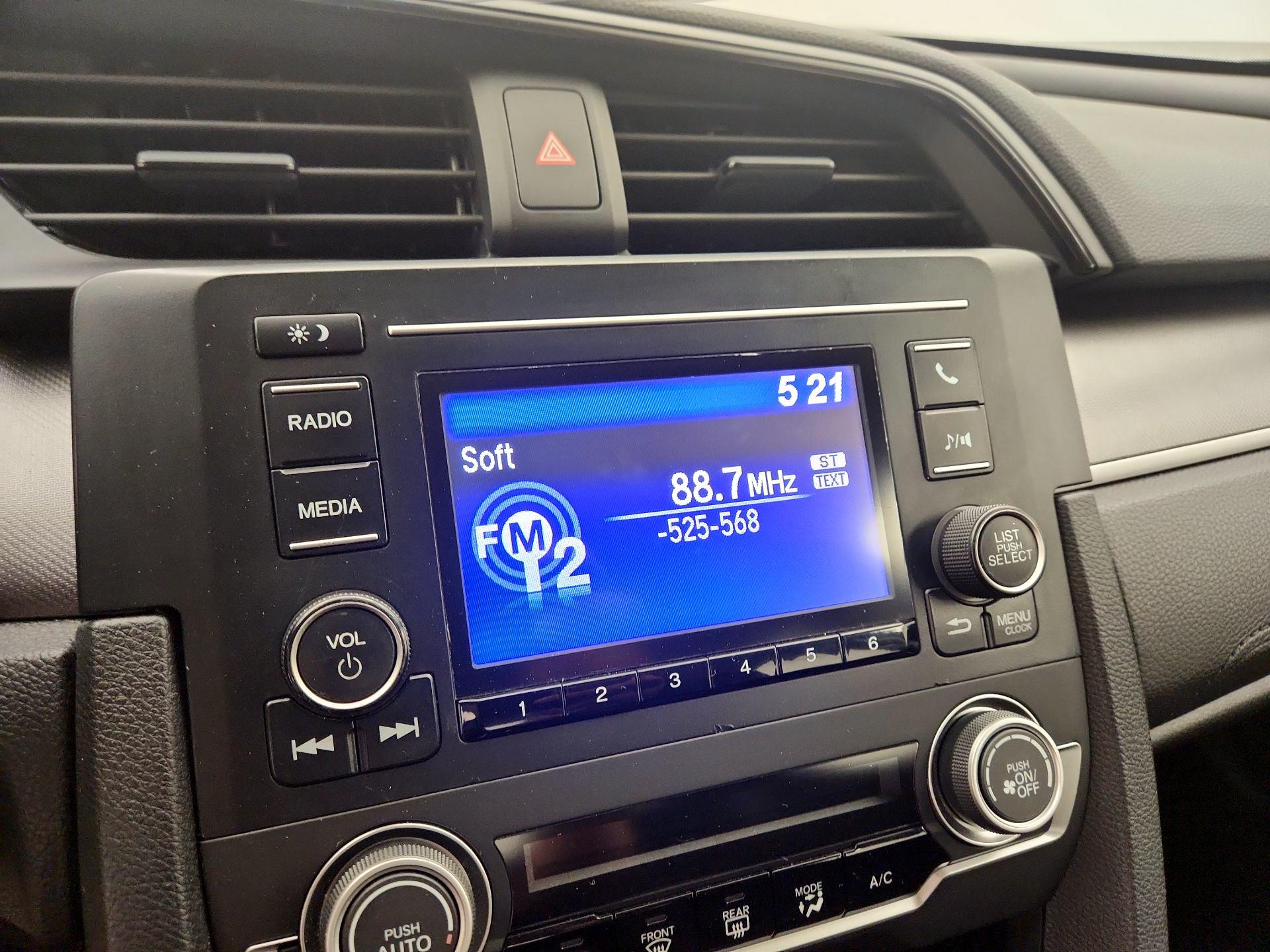Thumbnail: 2016 Honda Civic - 15