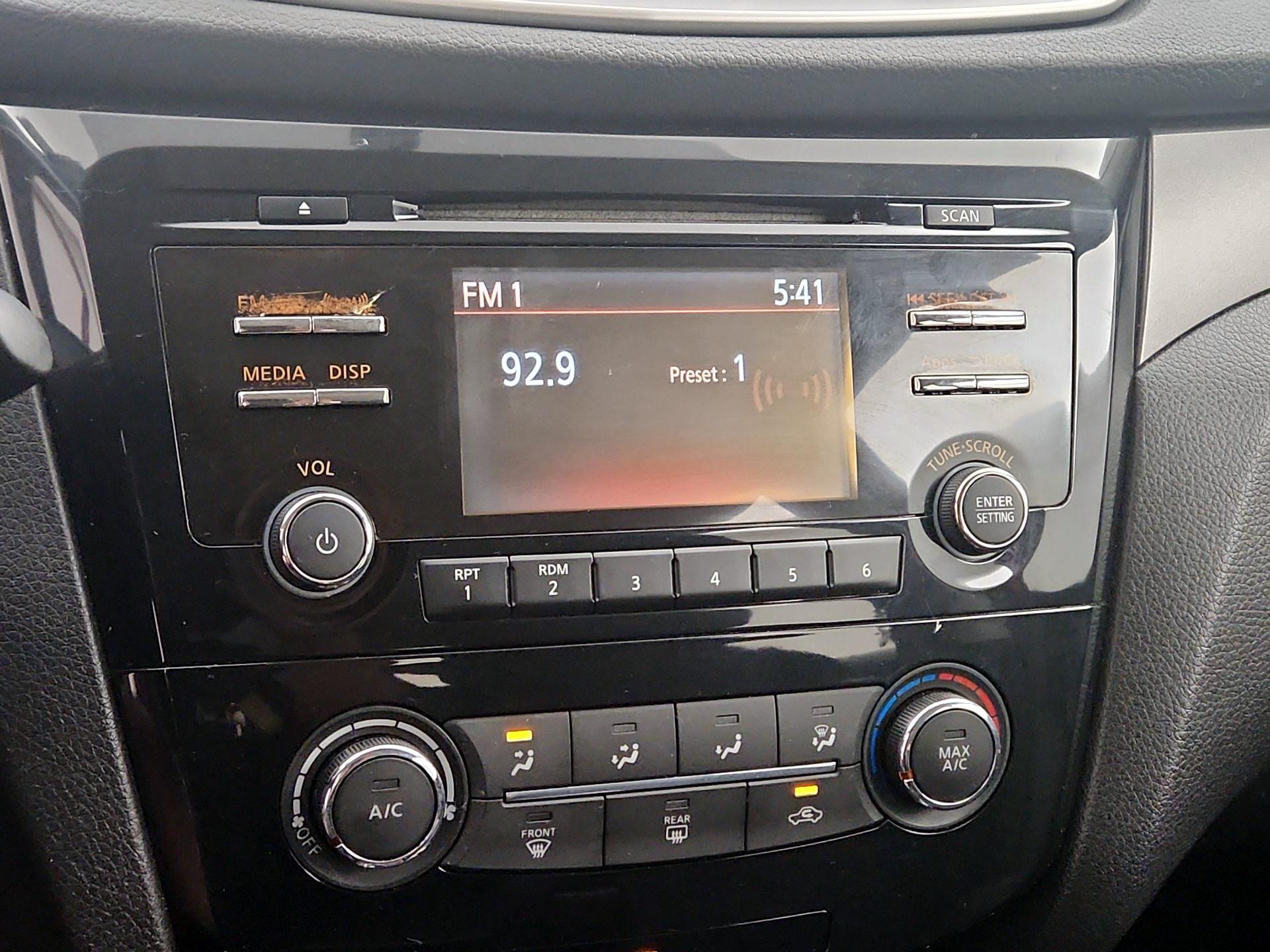 Thumbnail: 2016 Nissan Rogue - 15