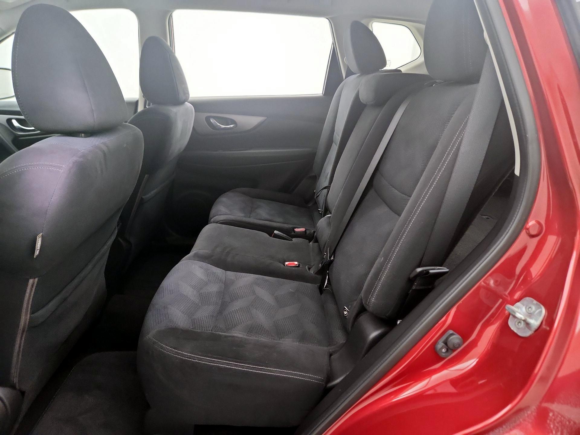 Thumbnail: 2016 Nissan Rogue - 19