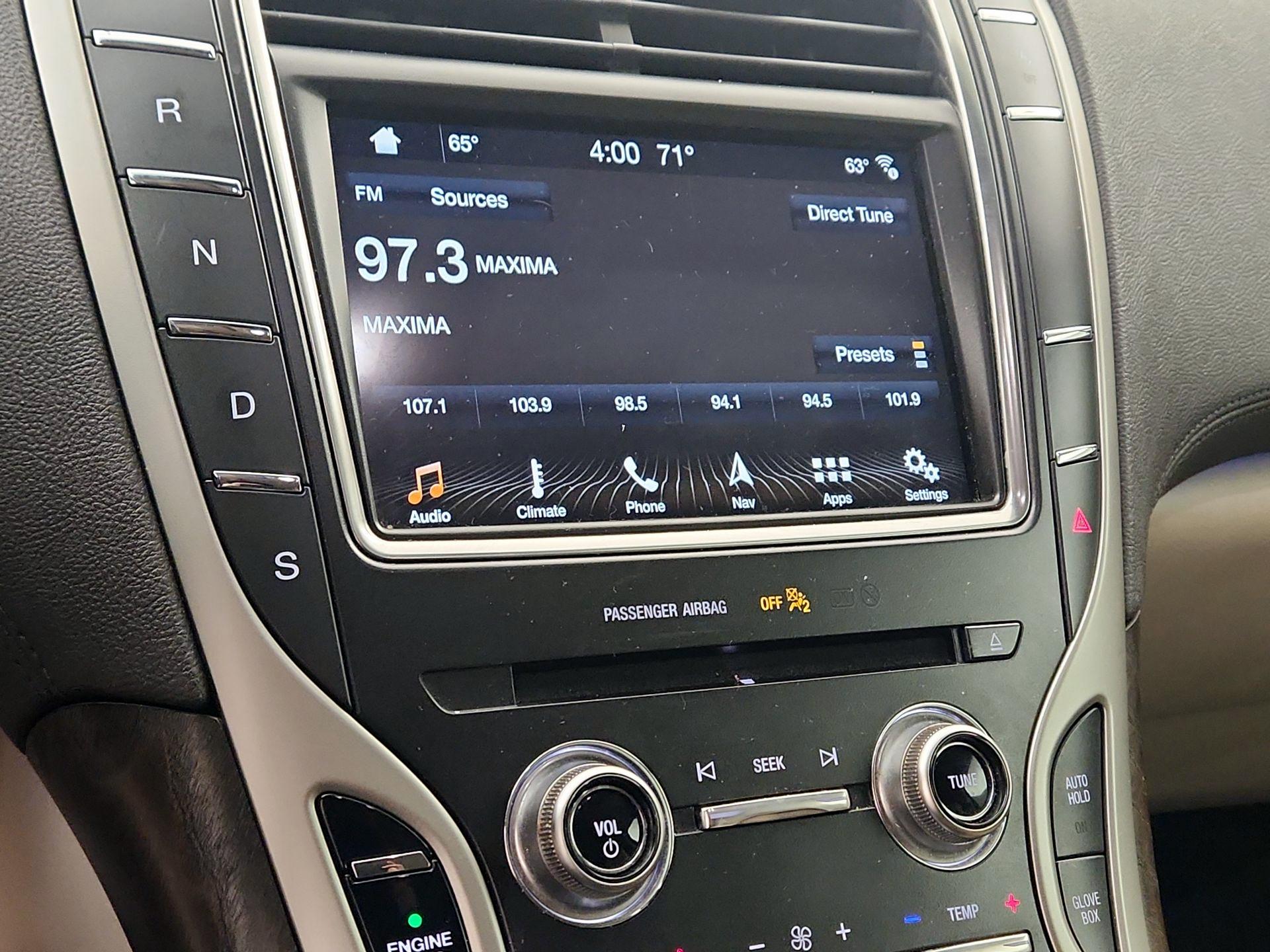 Thumbnail: 2019 Lincoln Nautilus - 16