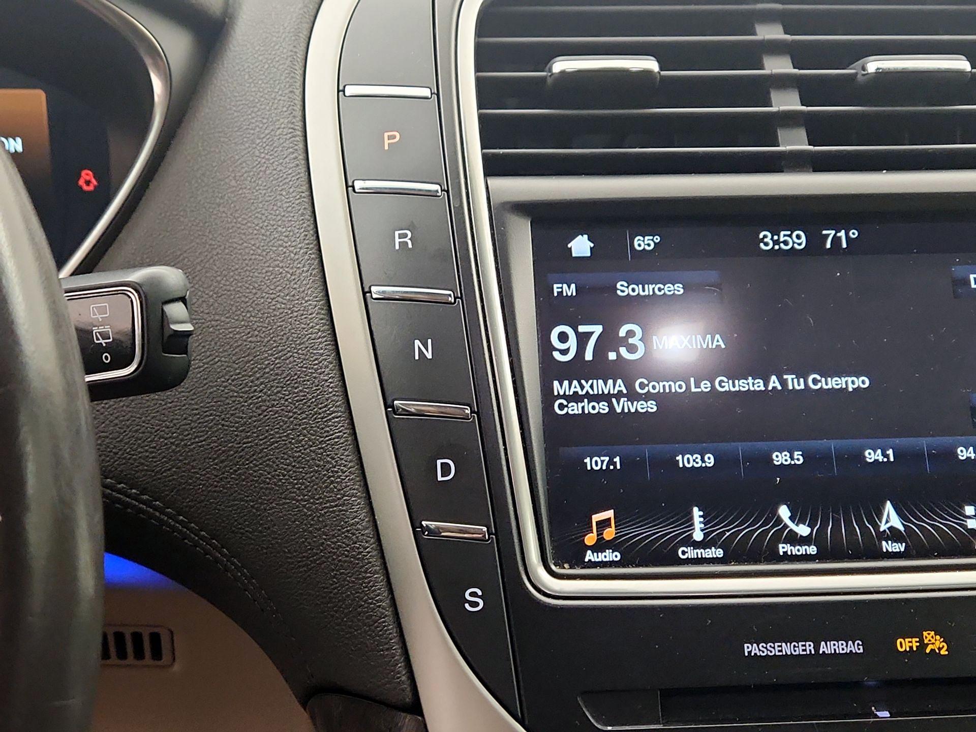 Thumbnail: 2019 Lincoln Nautilus - 18
