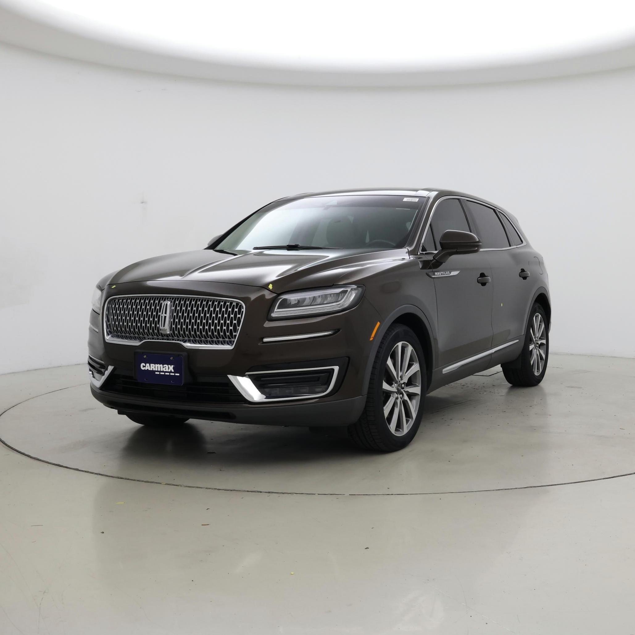 Thumbnail: 2019 Lincoln Nautilus - 4
