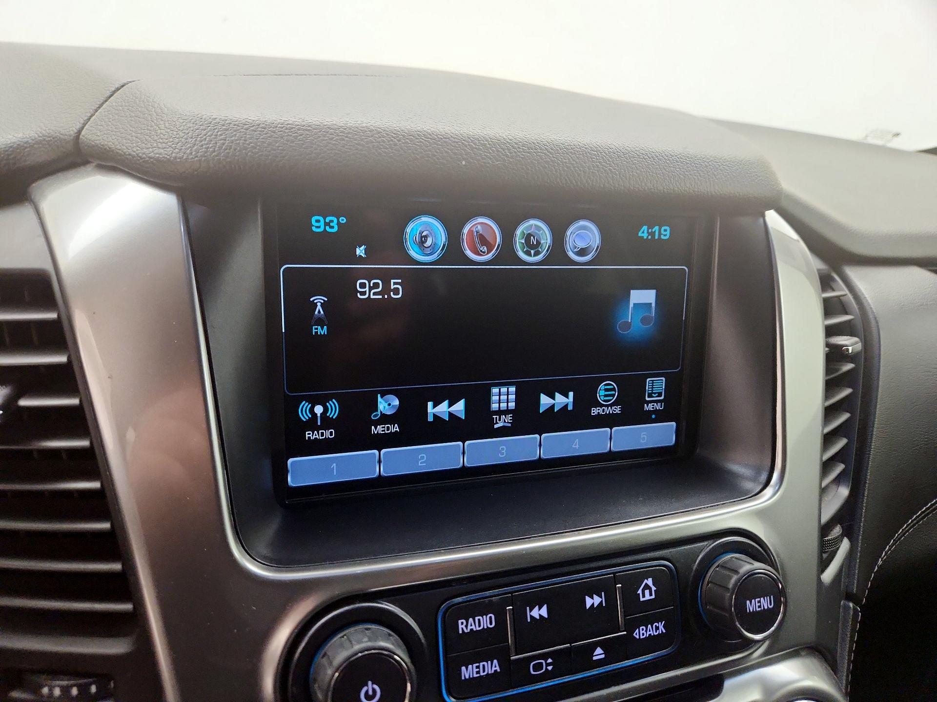 Thumbnail: 2019 Chevrolet Tahoe - 15