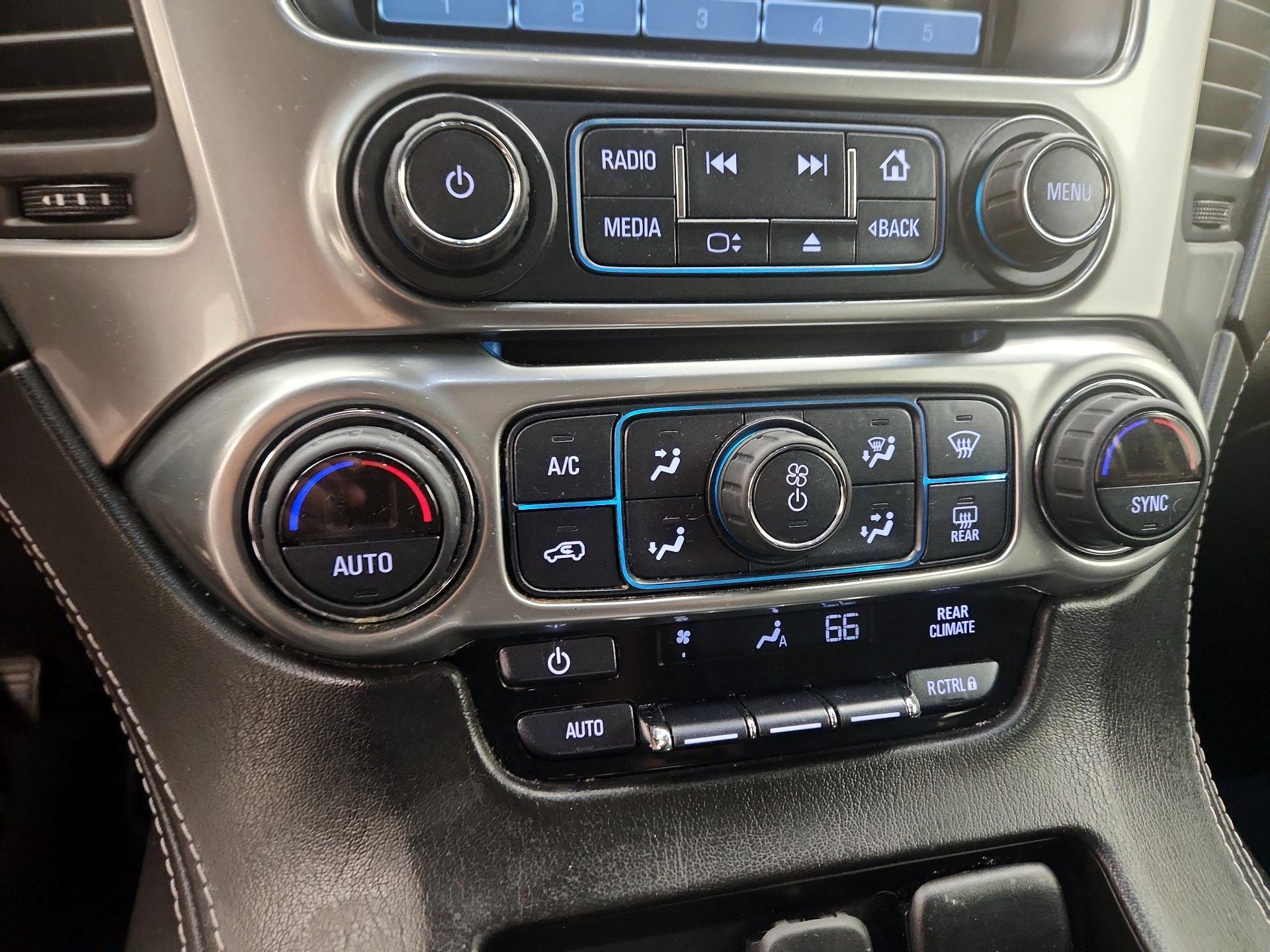 Thumbnail: 2019 Chevrolet Tahoe - 16