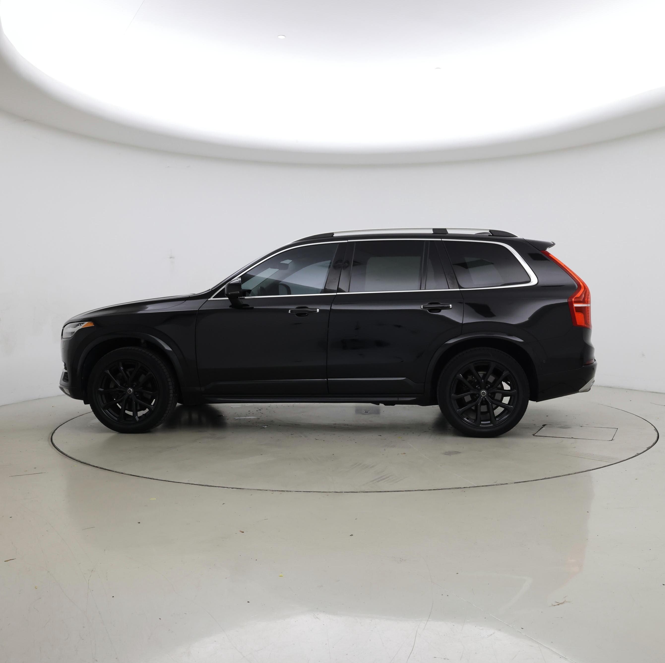 Thumbnail: 2016 Volvo XC90 - 3