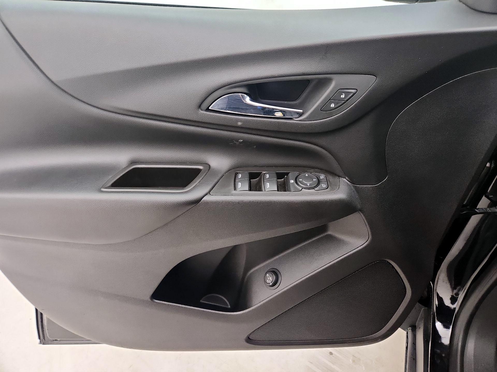 Thumbnail: 2020 Chevrolet Equinox - 12