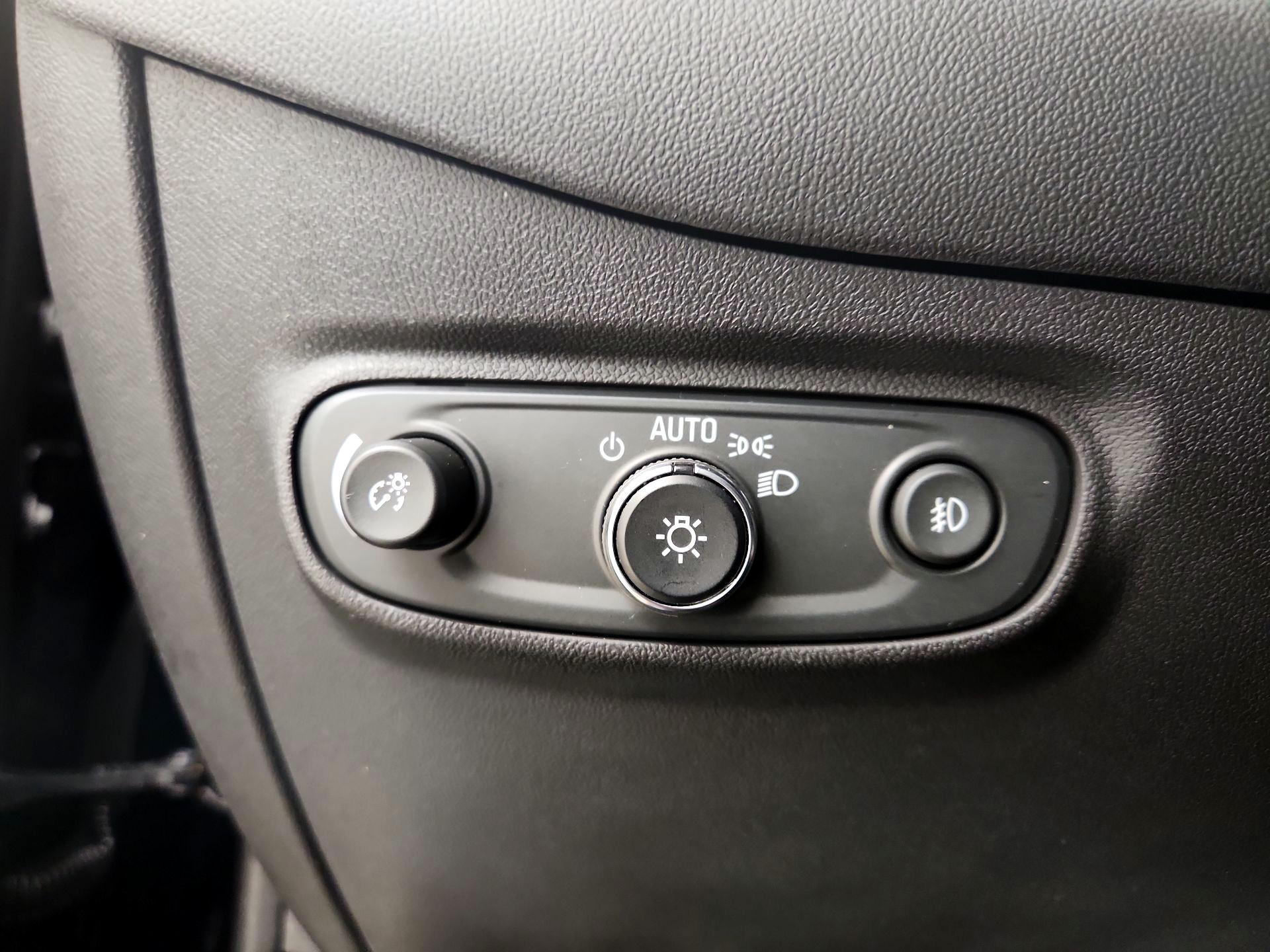 Thumbnail: 2020 Chevrolet Equinox - 13