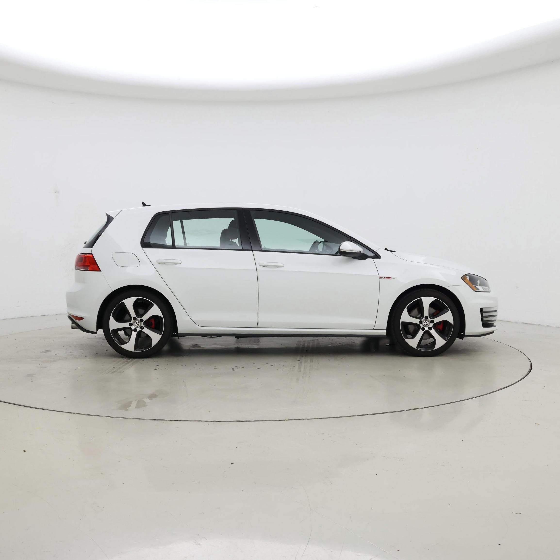 Thumbnail: 2016 Volkswagen Golf - 7
