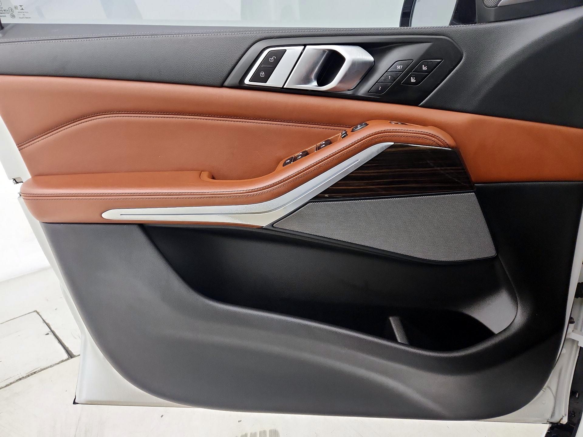Thumbnail: 2021 BMW X5 - 12