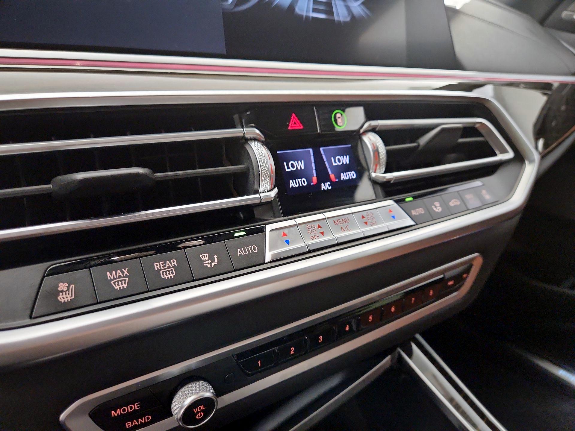 Thumbnail: 2021 BMW X5 - 17