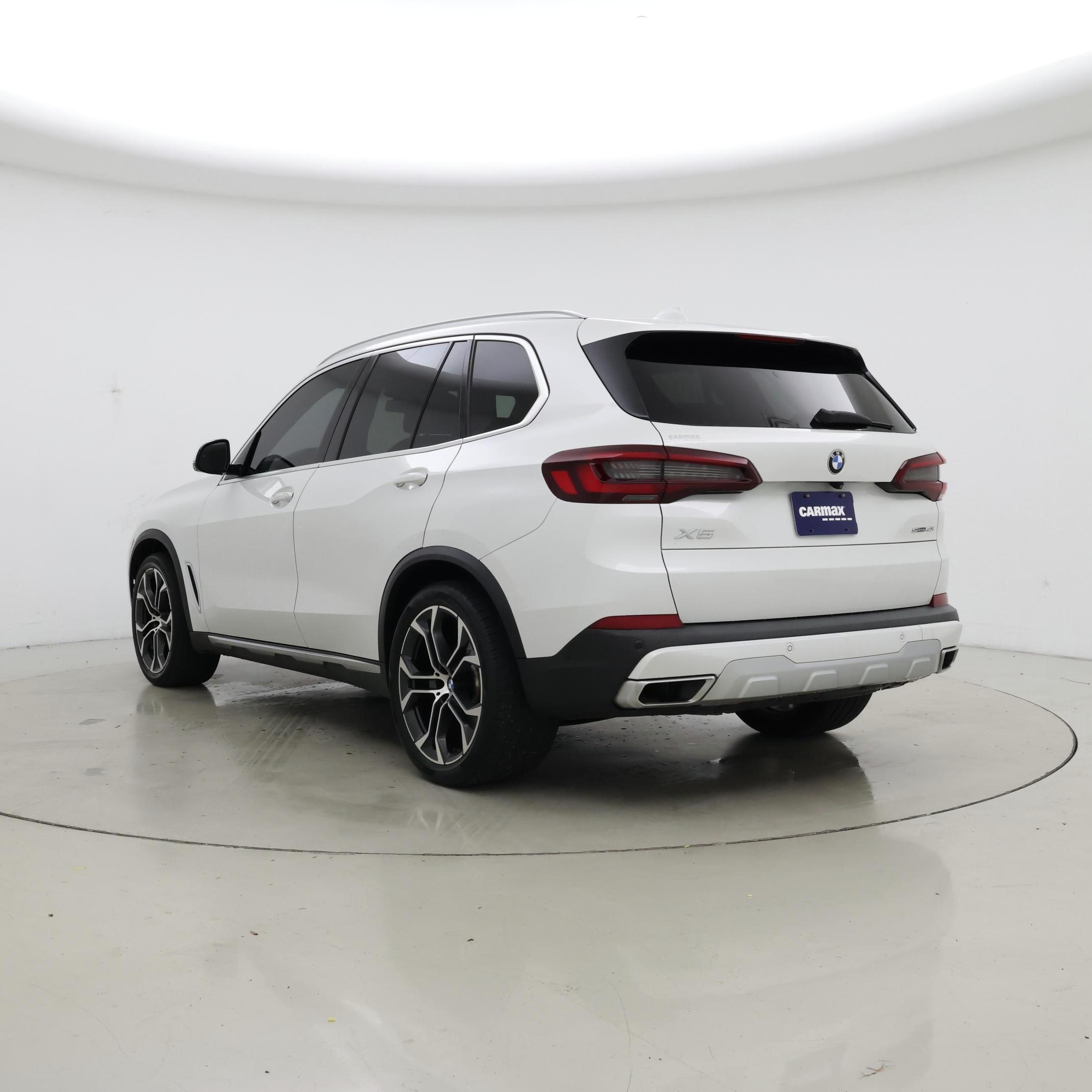 Thumbnail: 2021 BMW X5 - 2