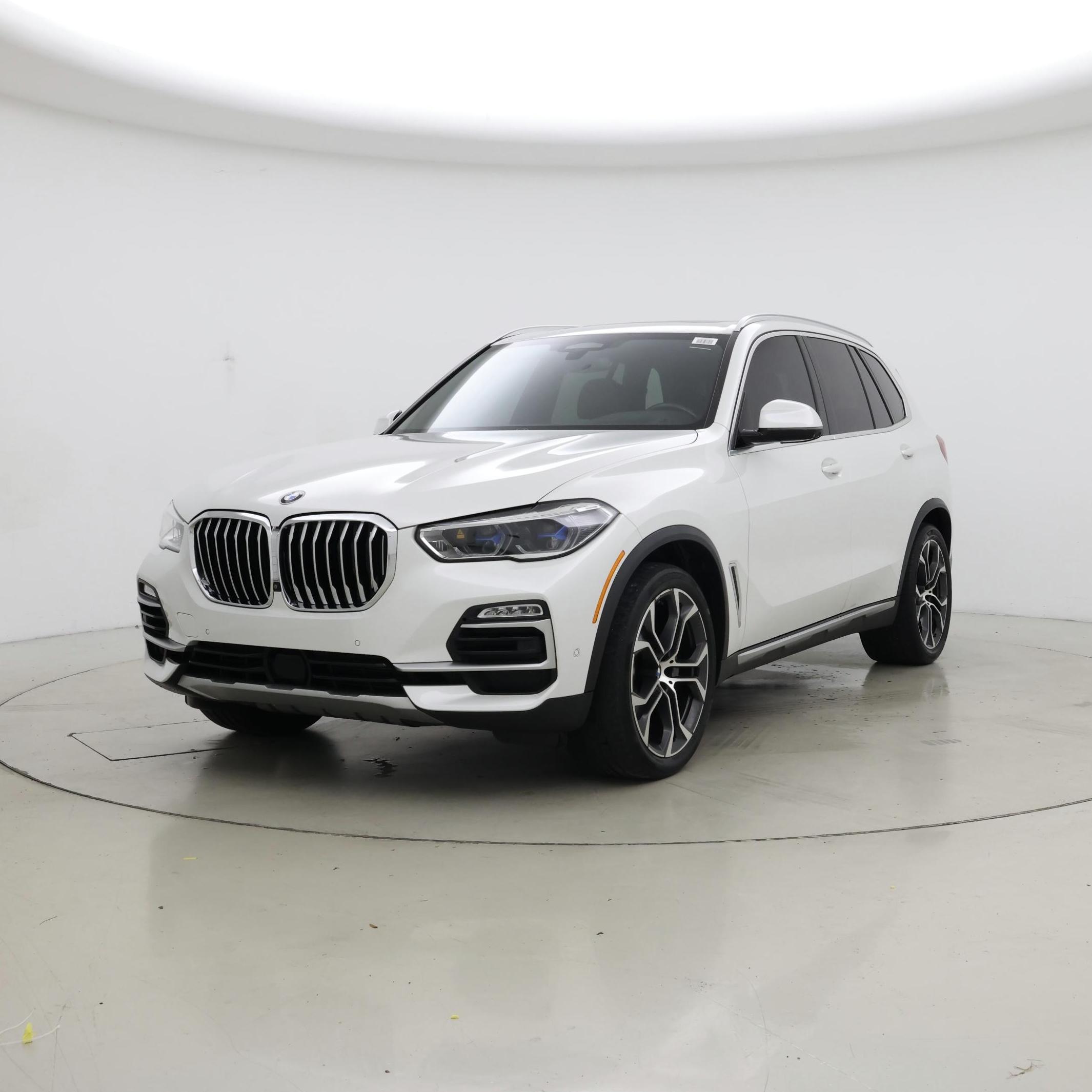 Thumbnail: 2021 BMW X5 - 4