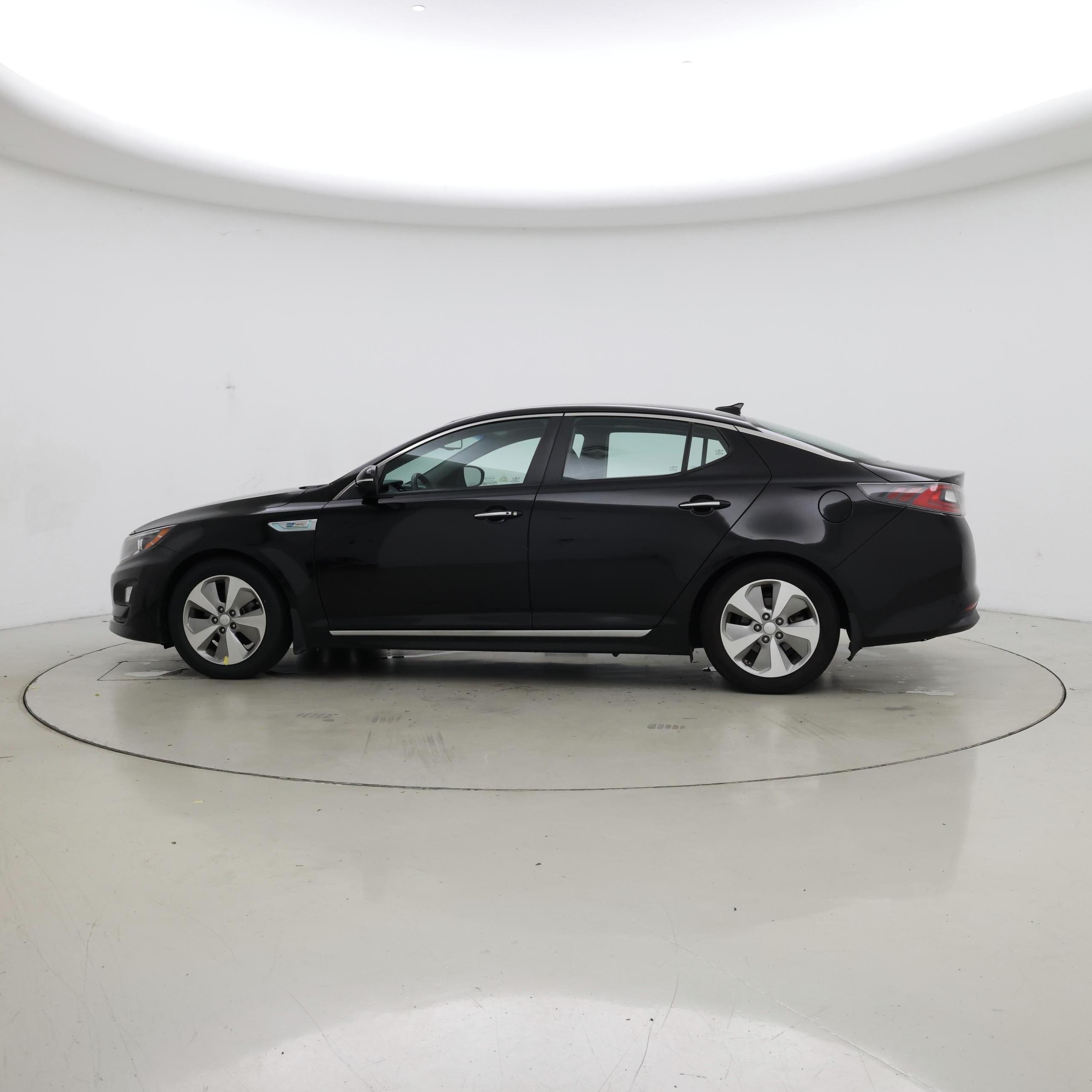Thumbnail: 2016 Kia Optima - 3