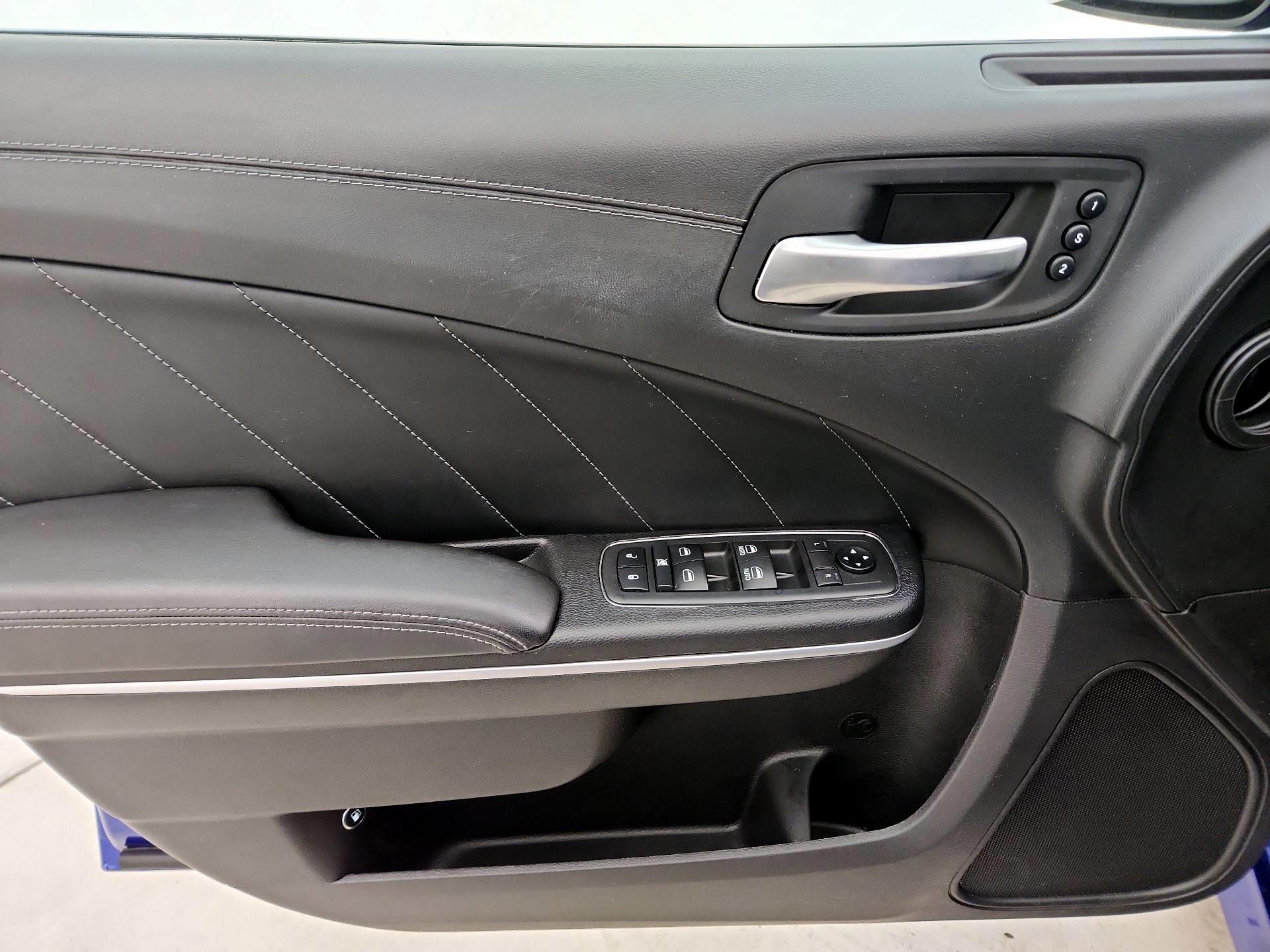 Thumbnail: 2019 Dodge Charger - 12