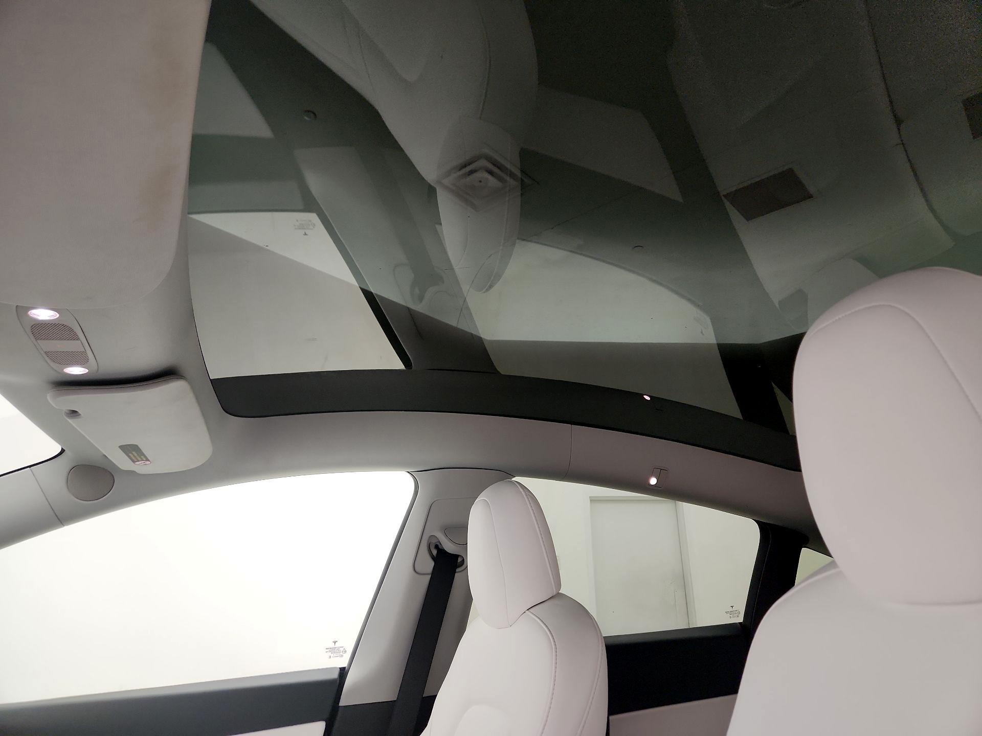 Thumbnail: 2021 Tesla Model Y - 18