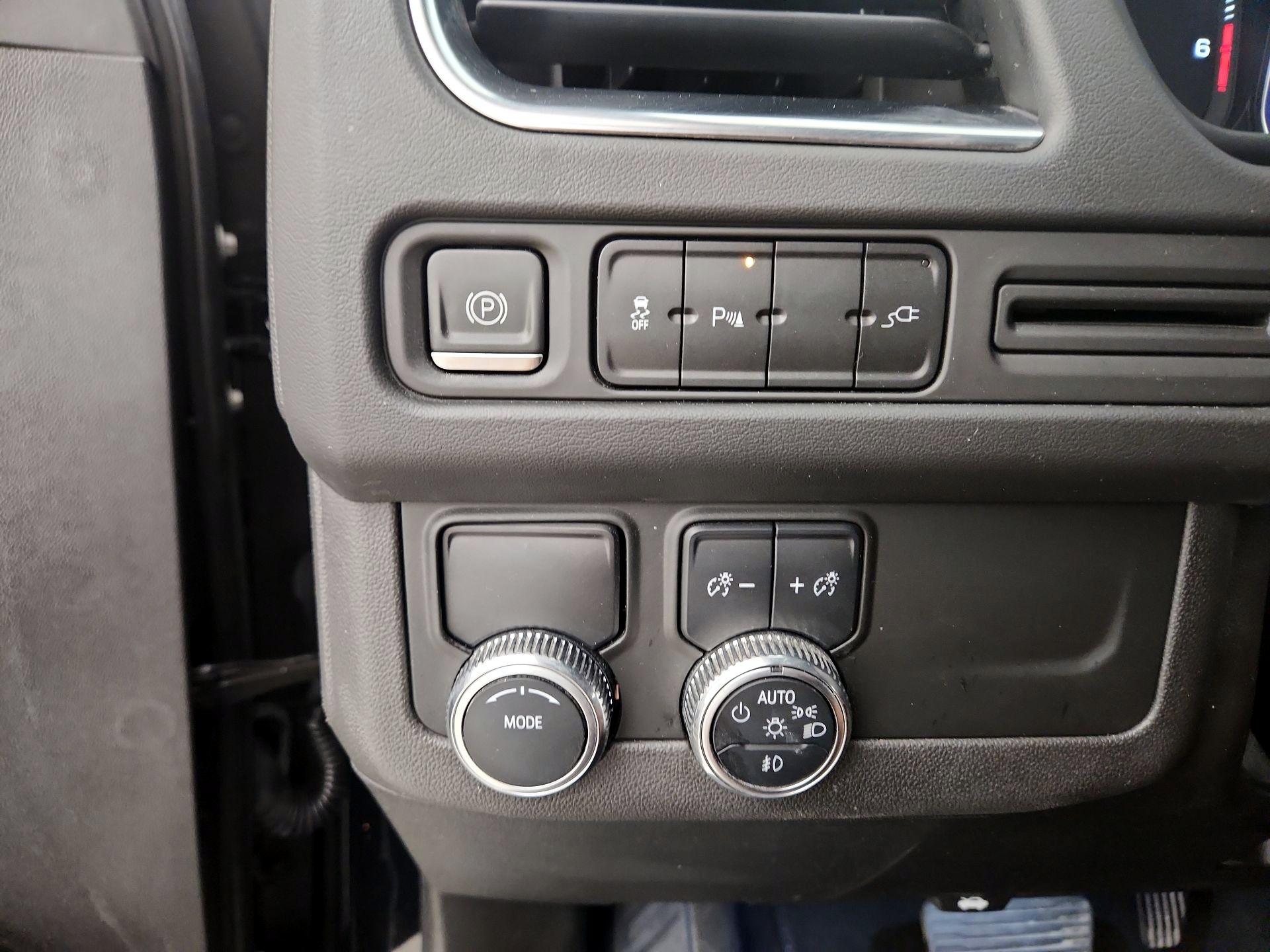 Thumbnail: 2021 GMC Yukon - 13