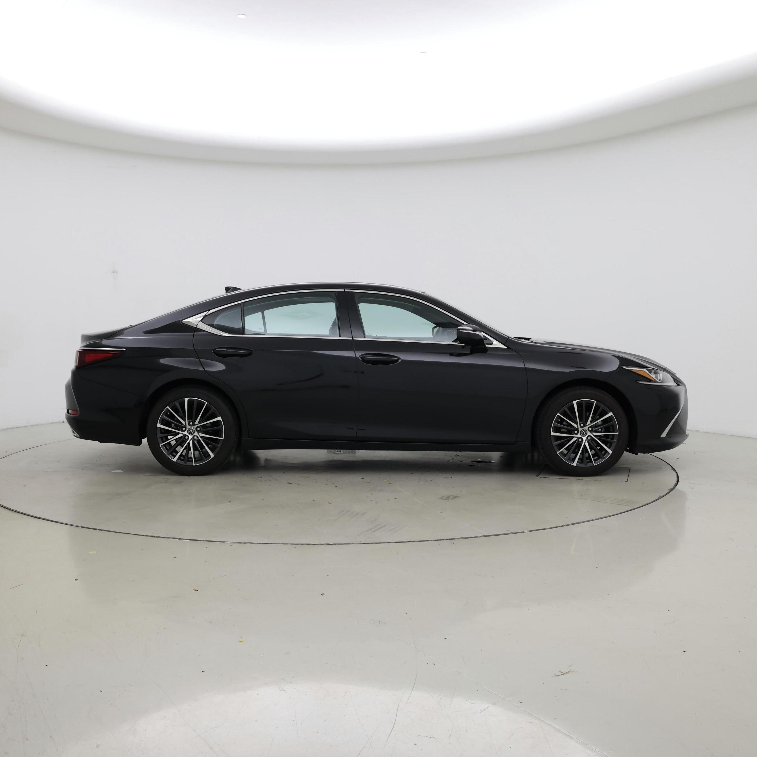 Thumbnail: 2022 Lexus ES - 7