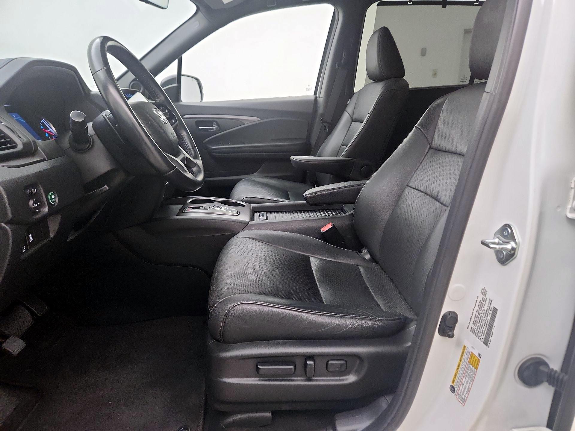 Thumbnail: 2021 Honda Passport - 11