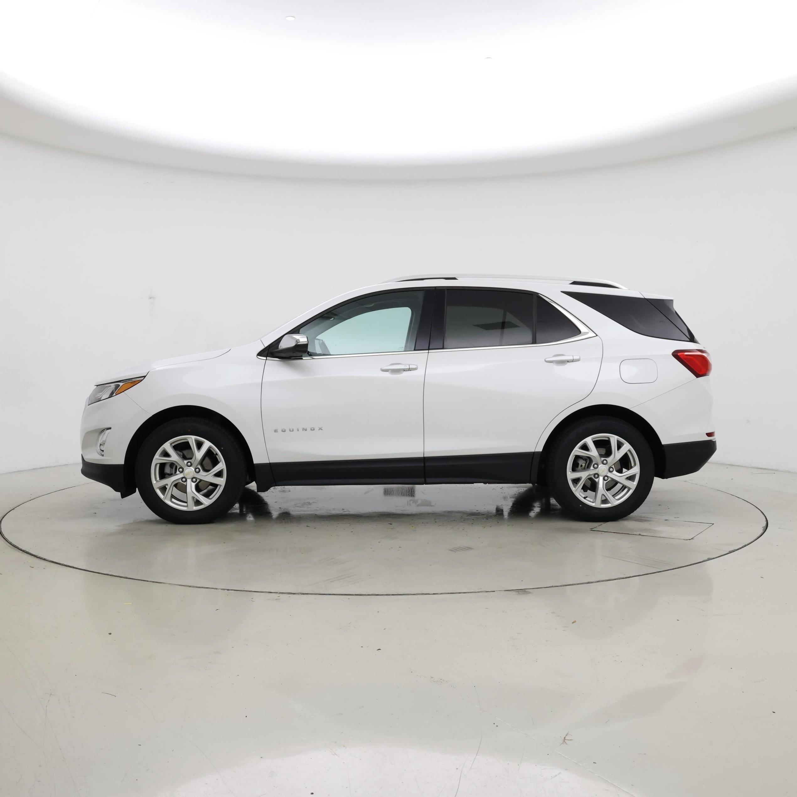 Thumbnail: 2021 Chevrolet Equinox - 3