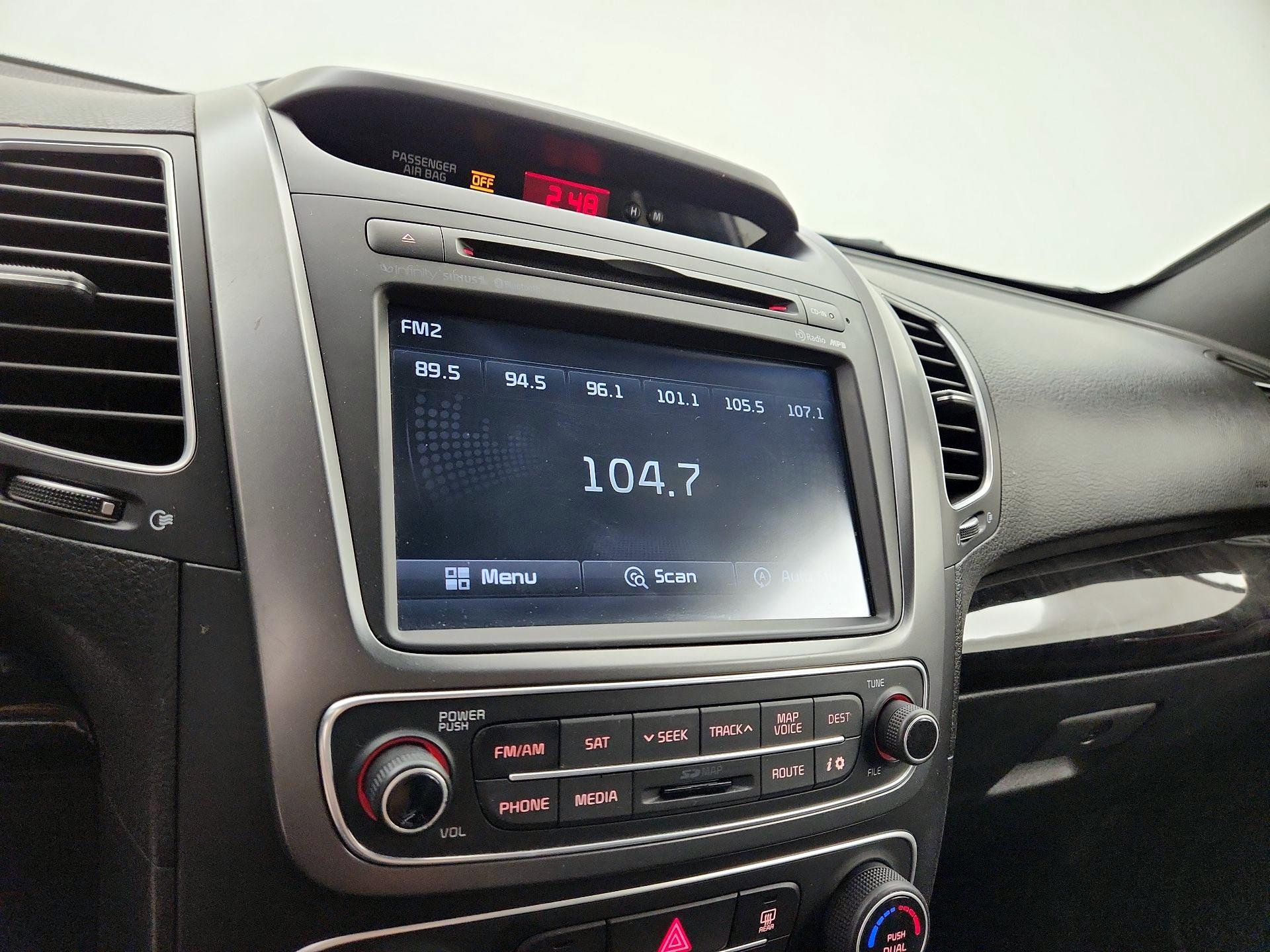 Thumbnail: 2014 Kia Sorento - 16
