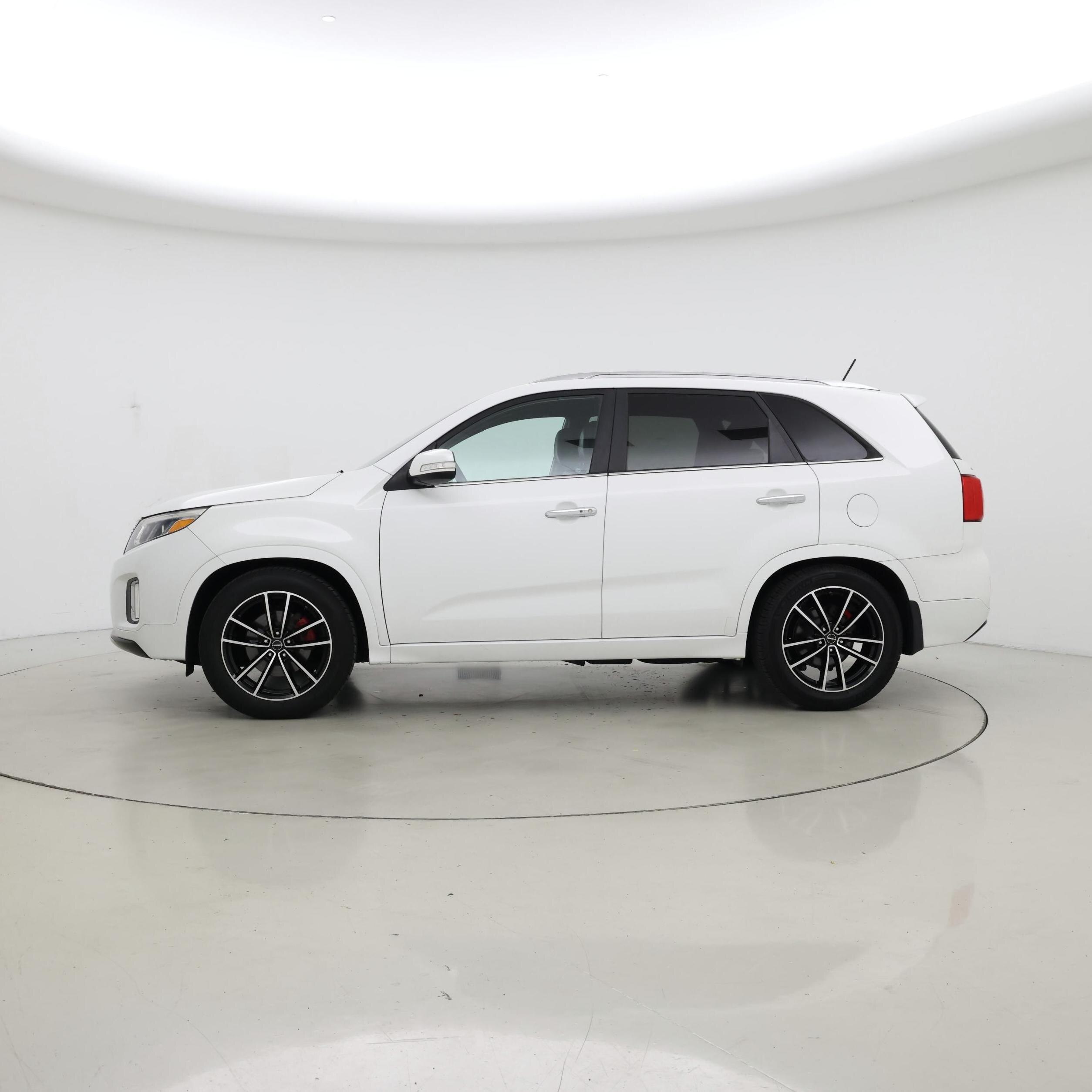 Thumbnail: 2014 Kia Sorento - 3