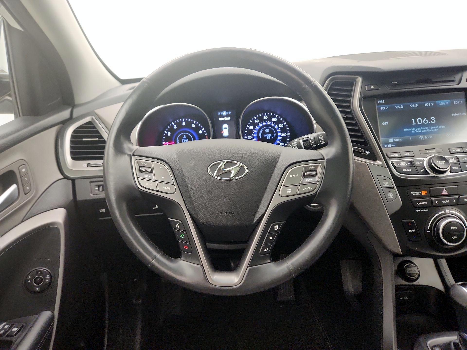 Thumbnail: 2015 Hyundai Santa Fe - 10