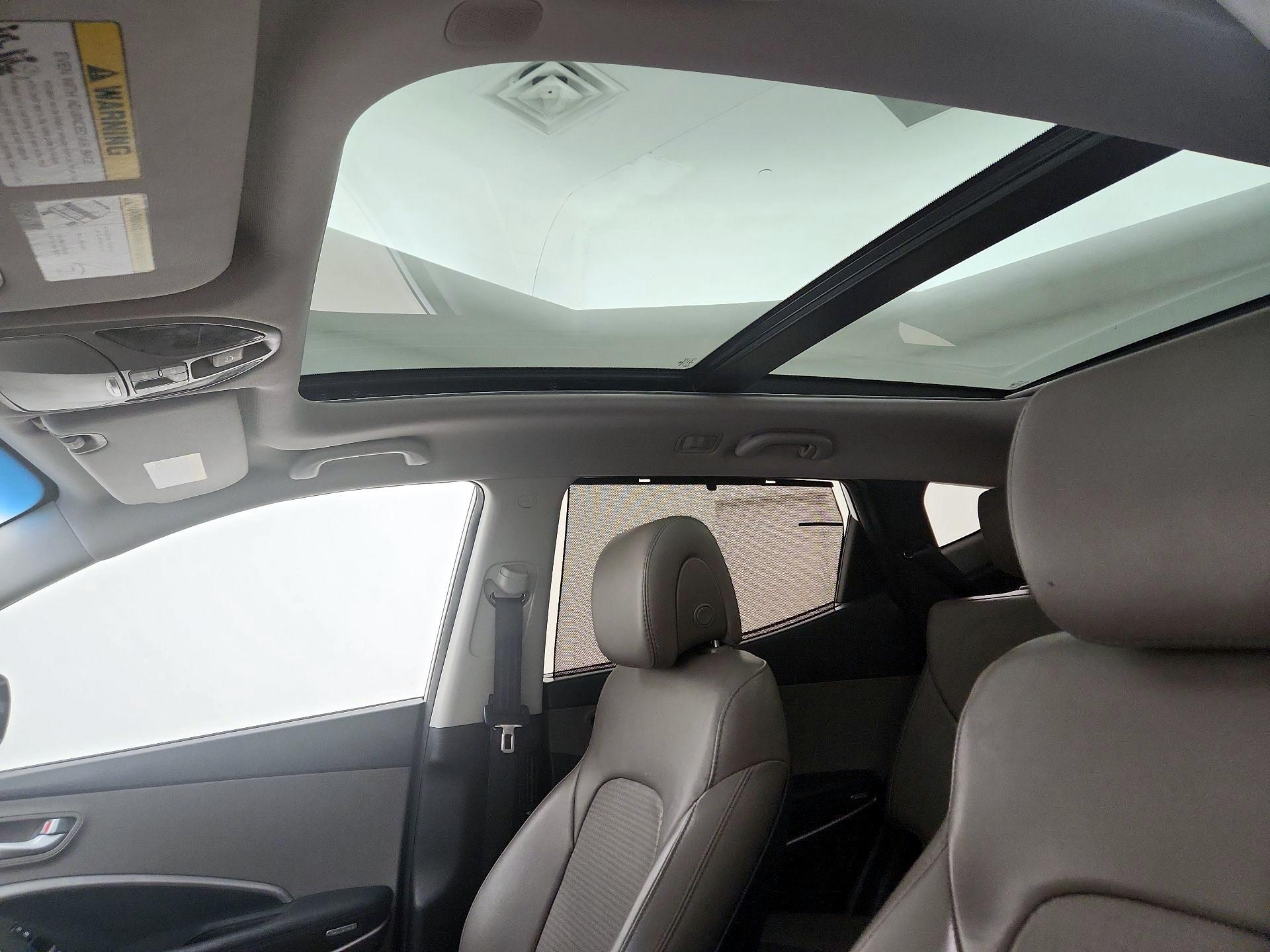 Thumbnail: 2015 Hyundai Santa Fe - 19