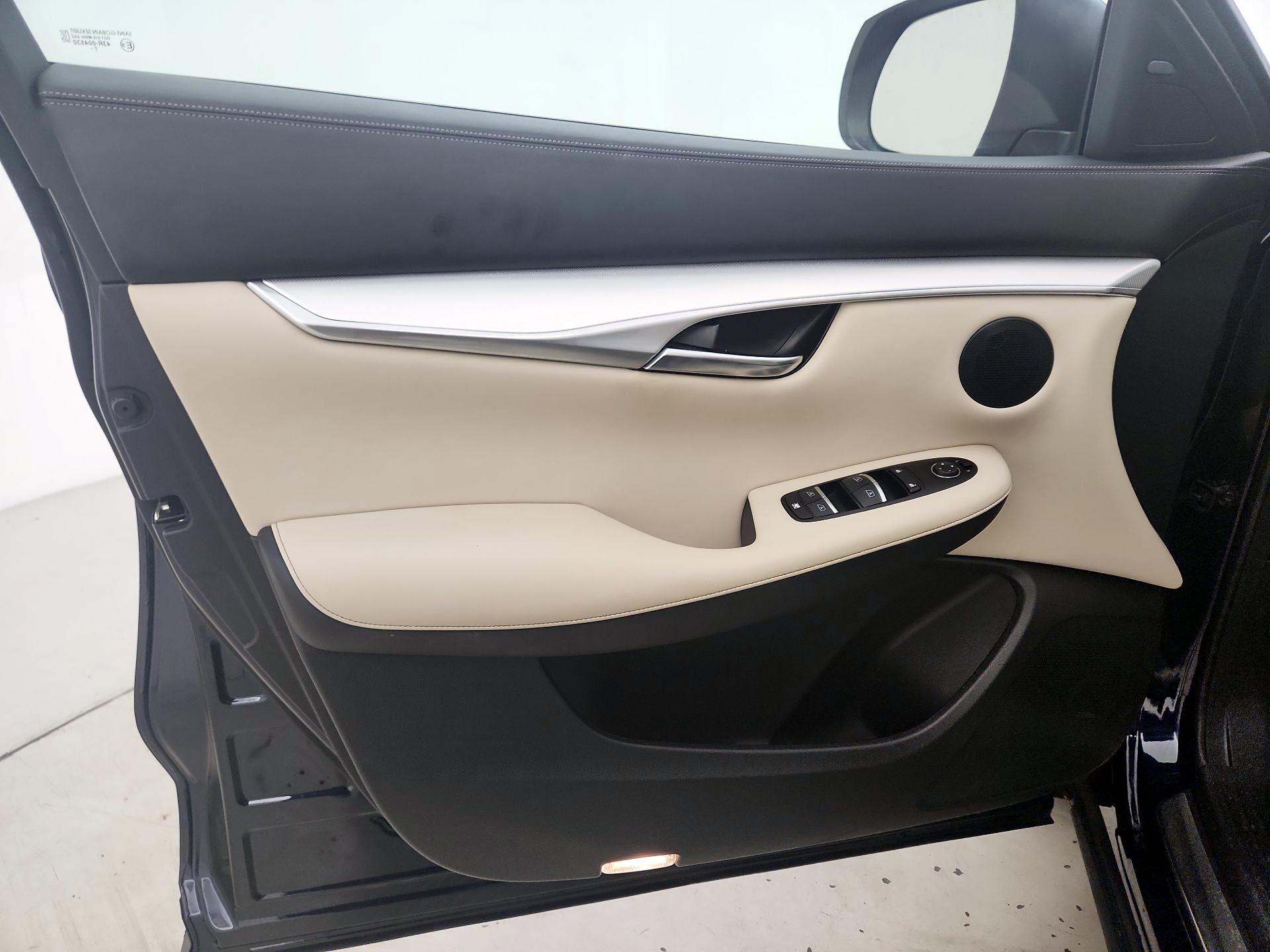 Thumbnail: 2020 INFINITI QX50 - 12