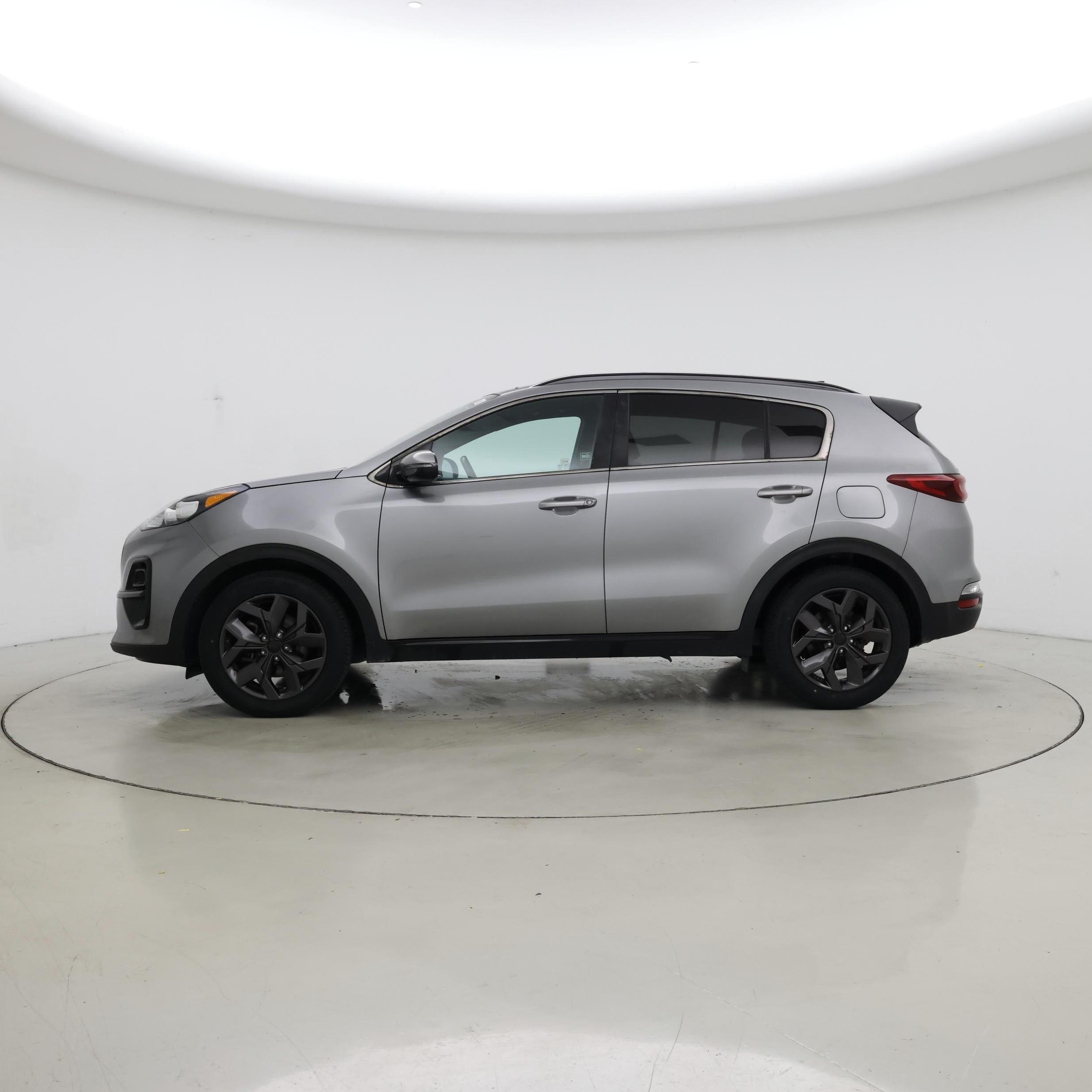 Thumbnail: 2022 Kia Sportage - 3