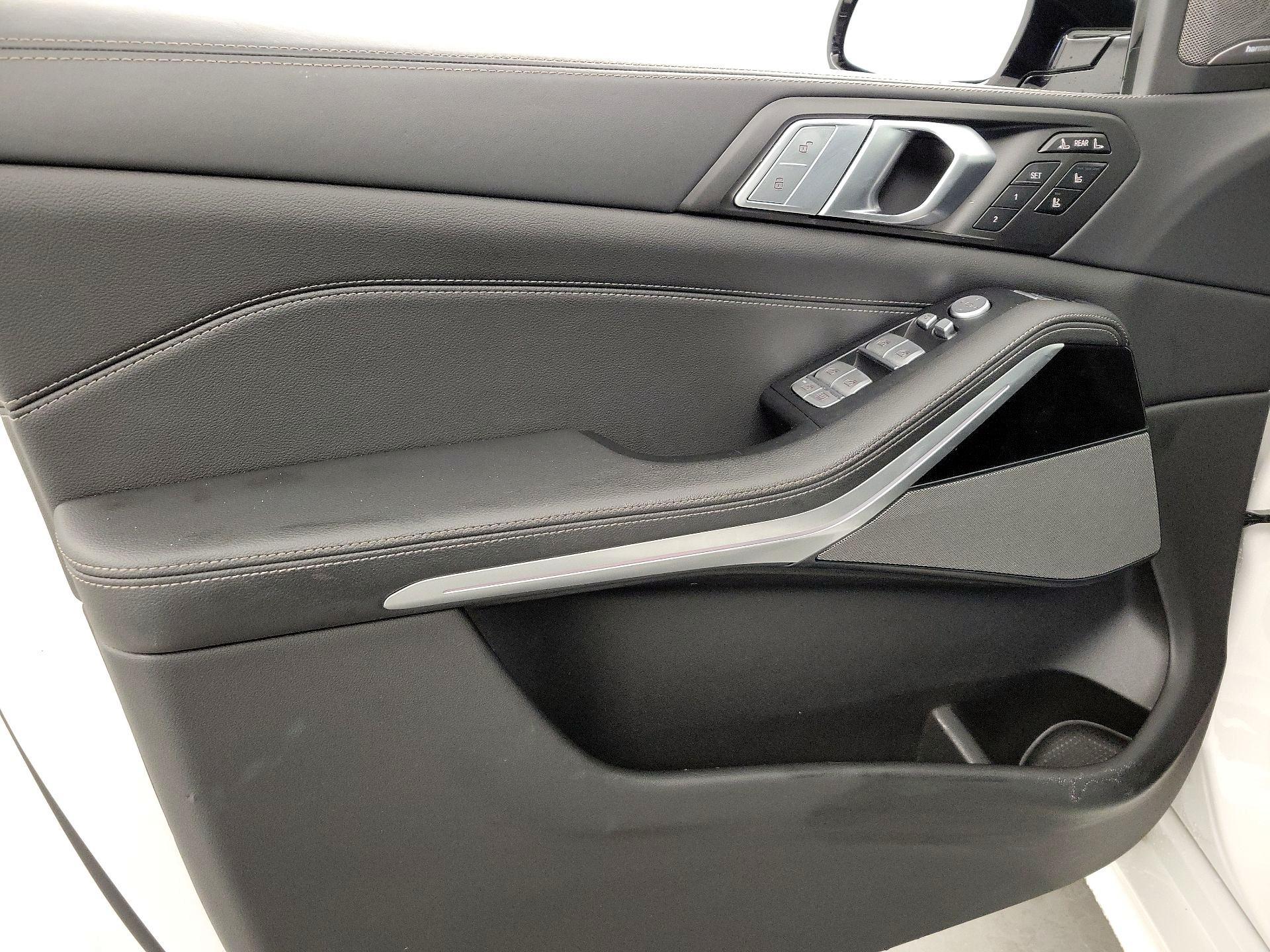 Thumbnail: 2019 BMW X7 - 12