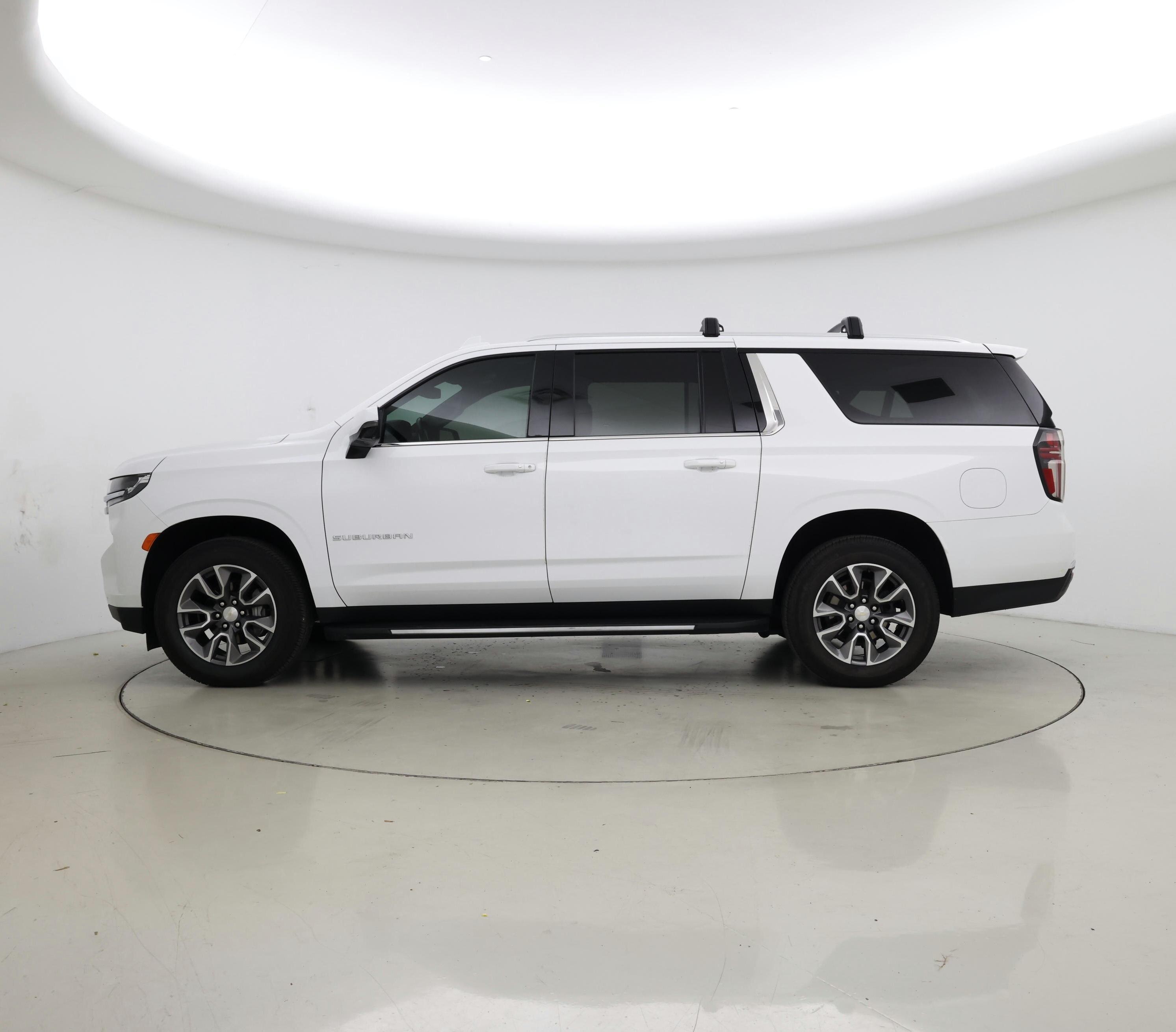 Thumbnail: 2021 Chevrolet Suburban - 3