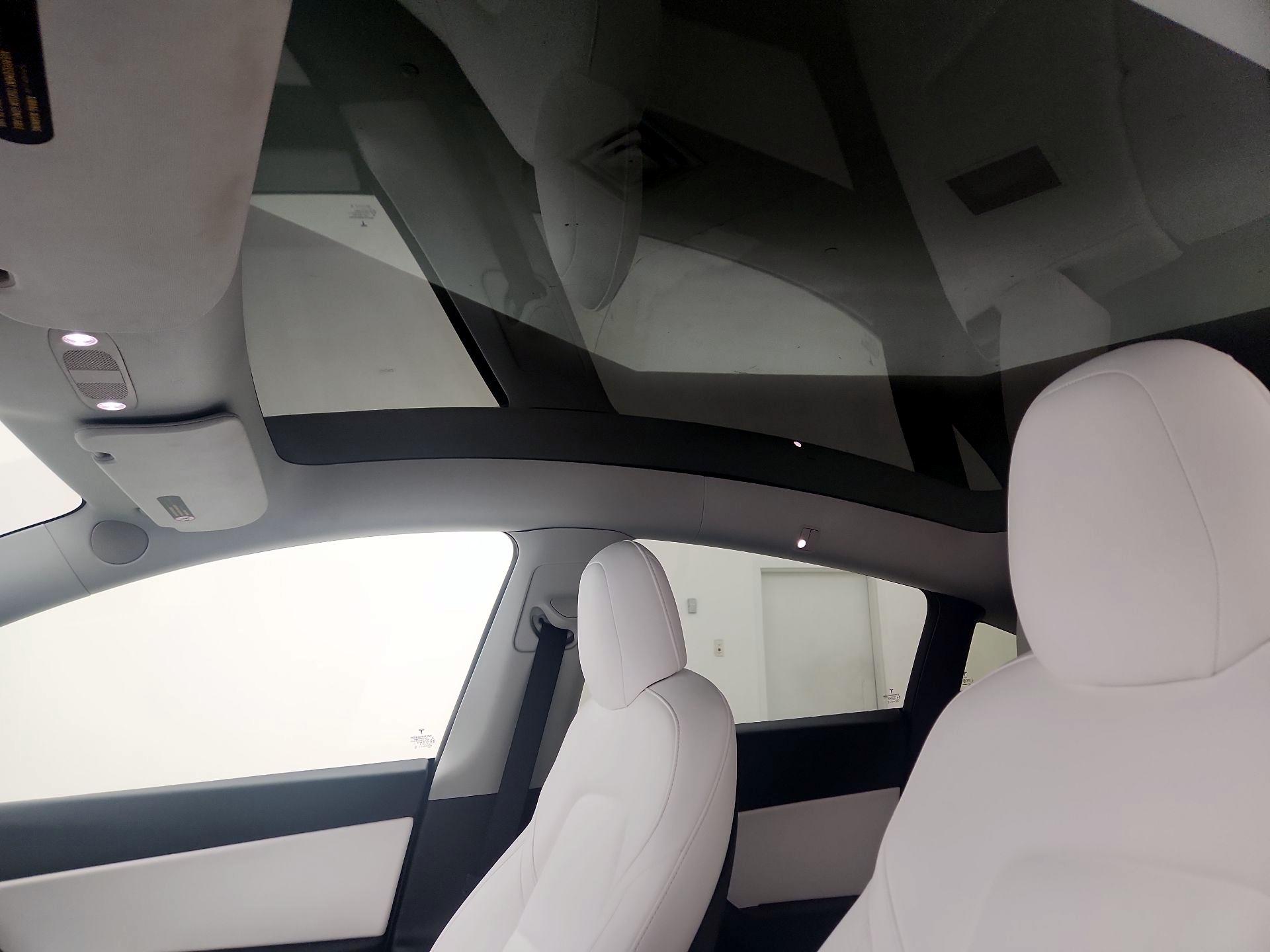 Thumbnail: 2022 Tesla Model Y - 18