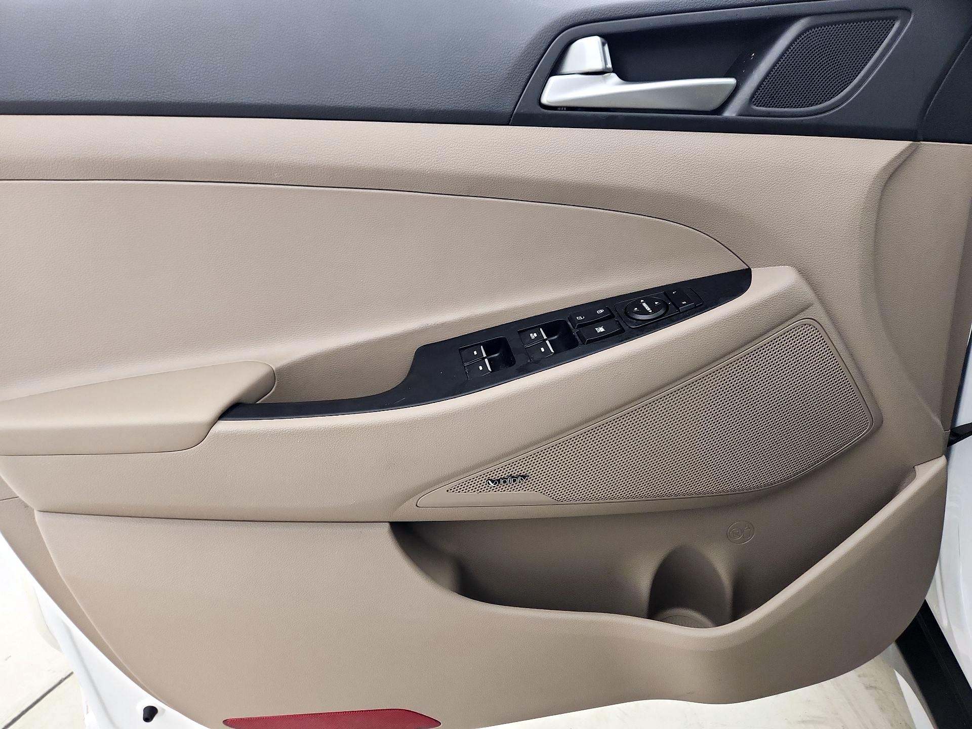 Thumbnail: 2021 Hyundai Tucson - 12