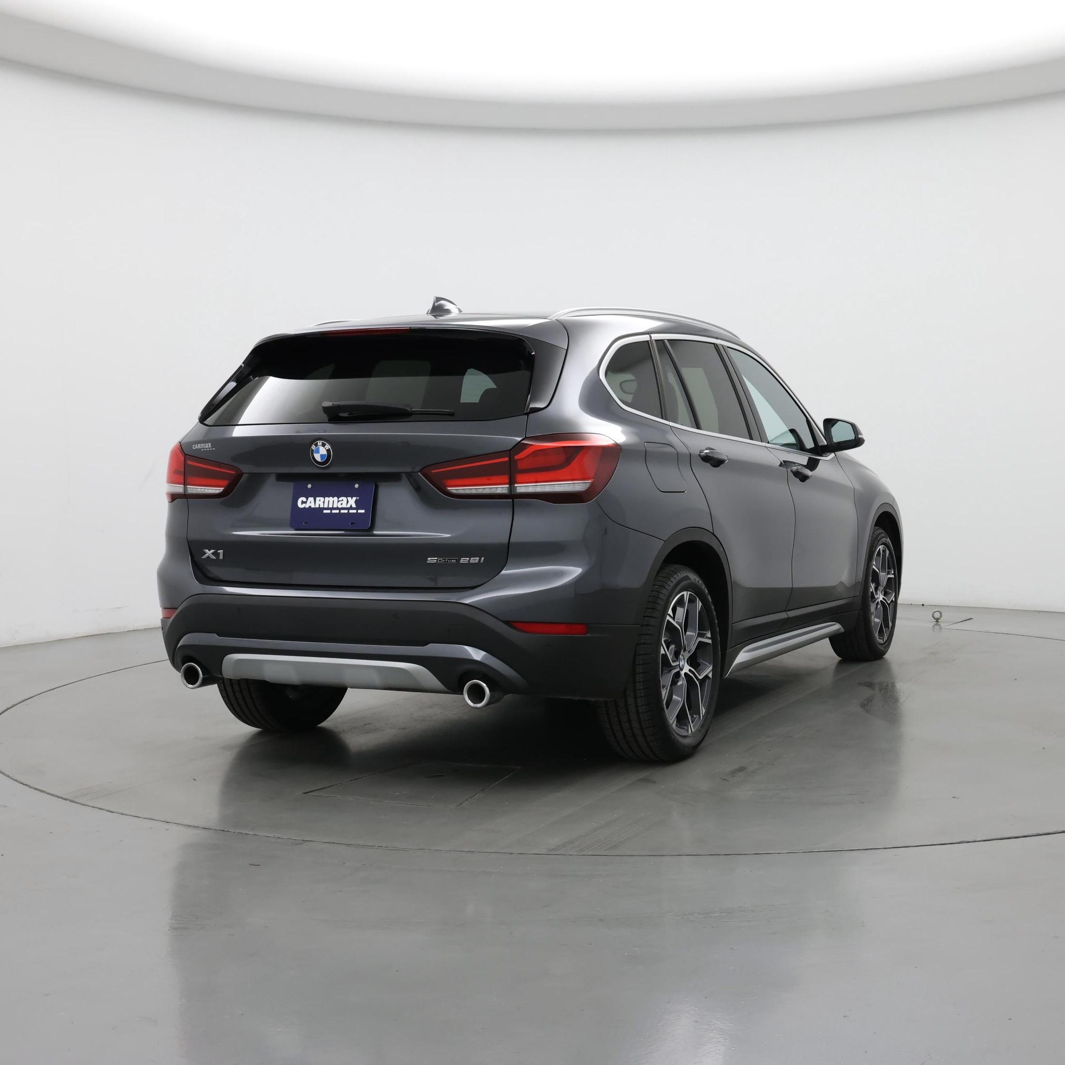 Thumbnail: 2022 BMW X1 - 8