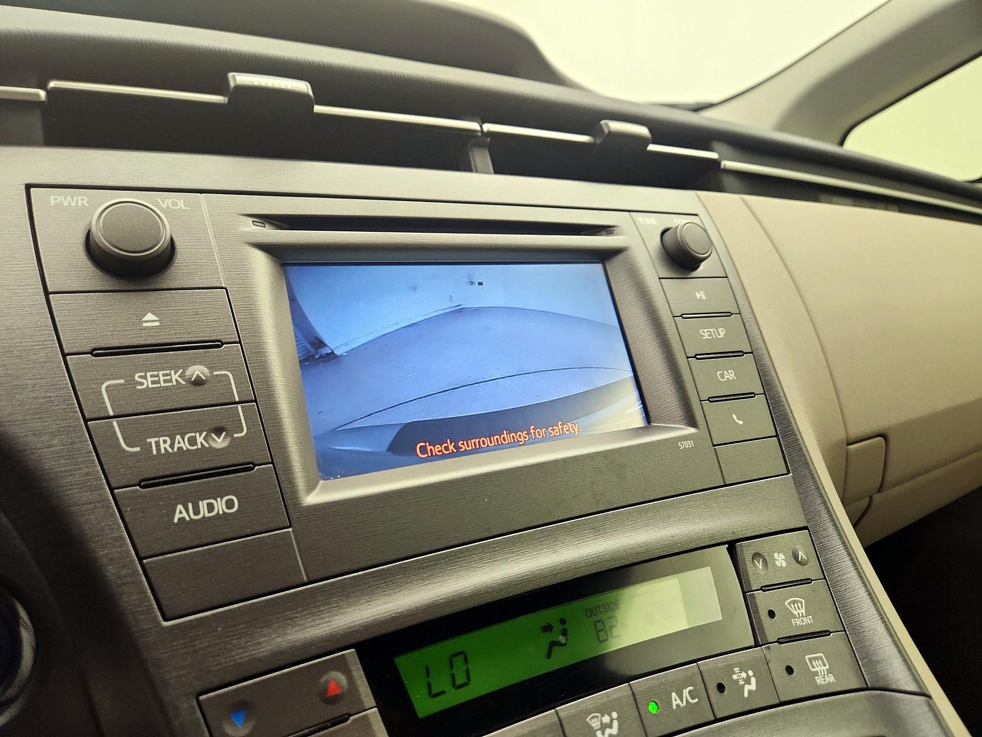 Thumbnail: 2015 Toyota Prius - 14