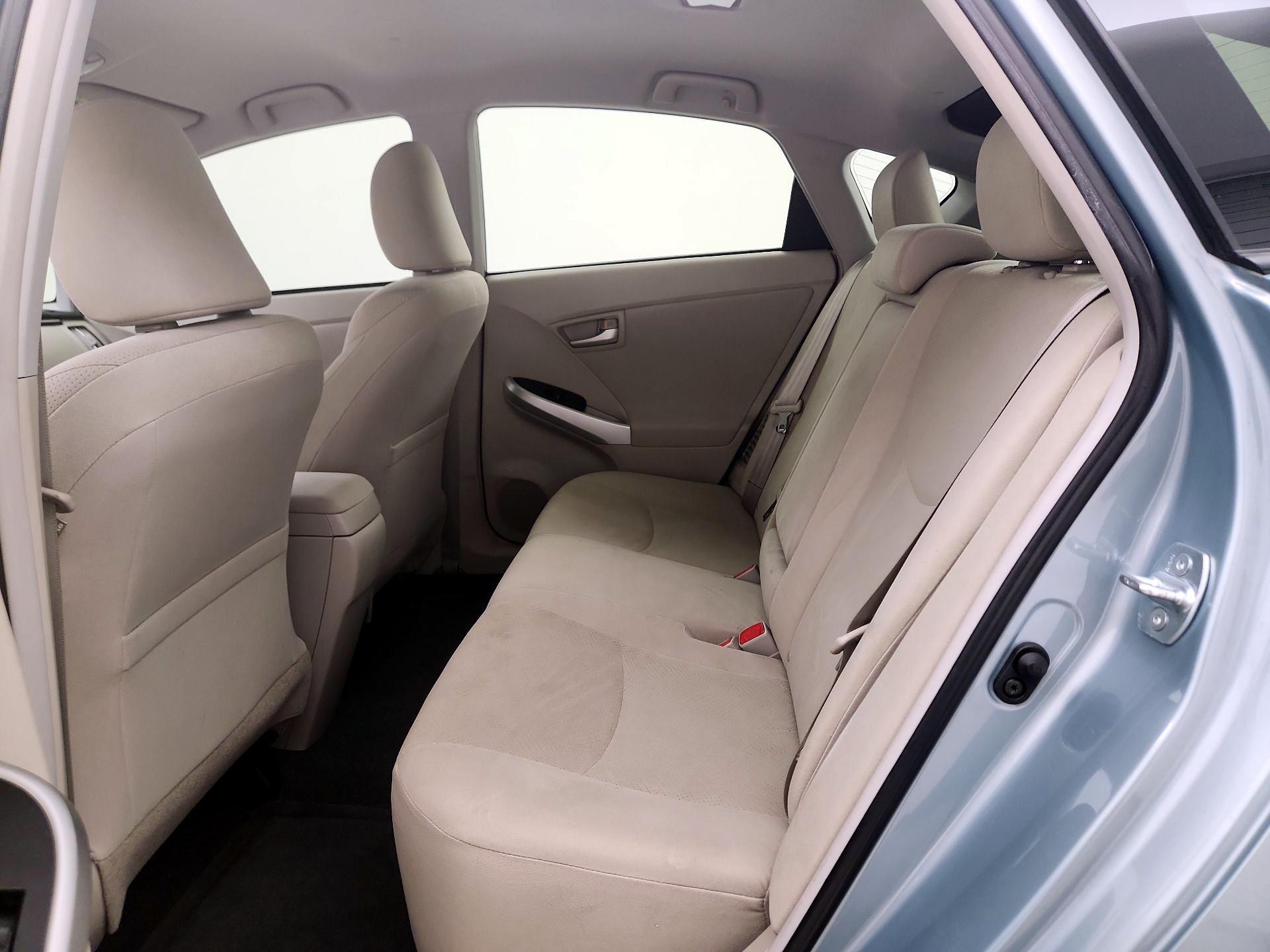 Thumbnail: 2015 Toyota Prius - 19