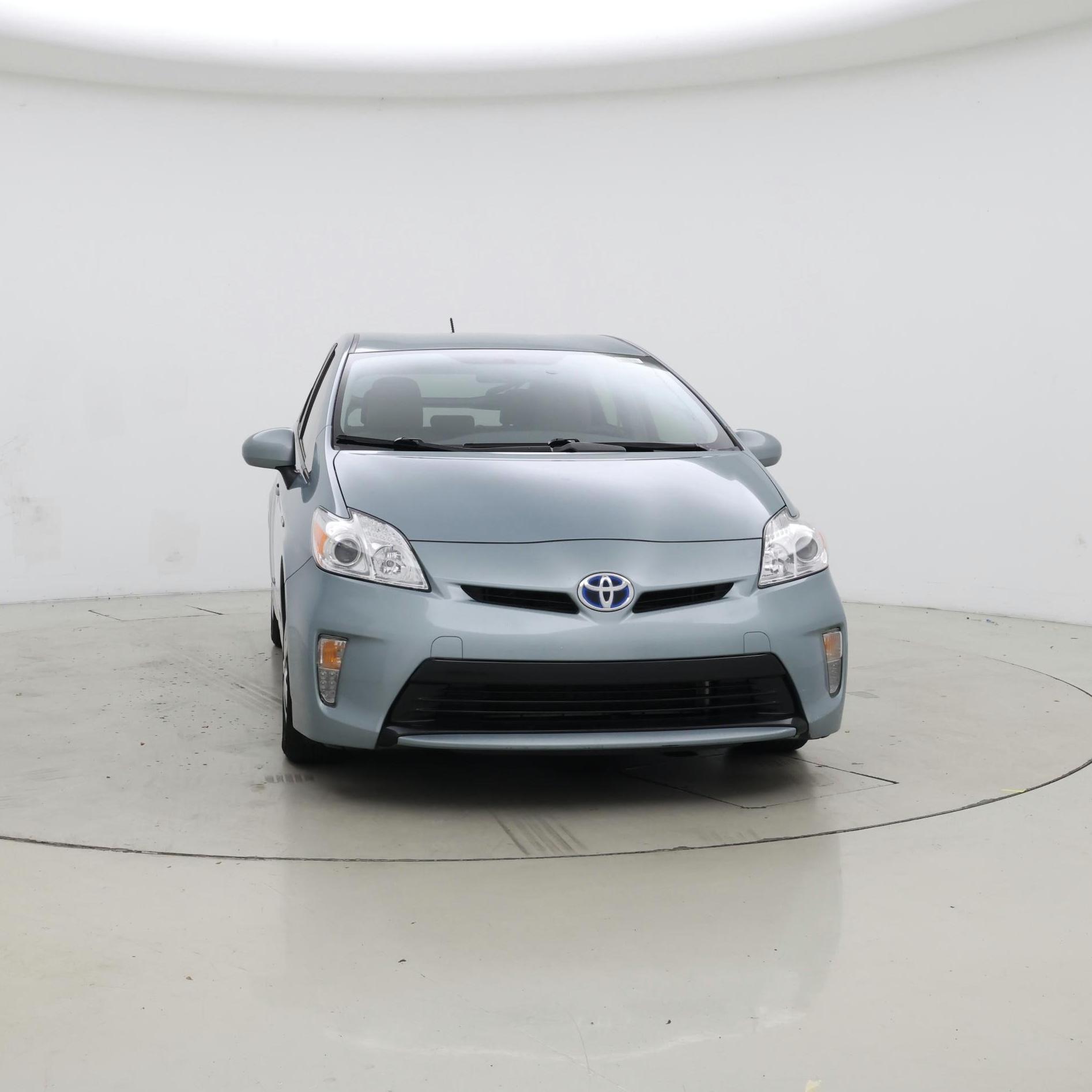 Thumbnail: 2015 Toyota Prius - 5