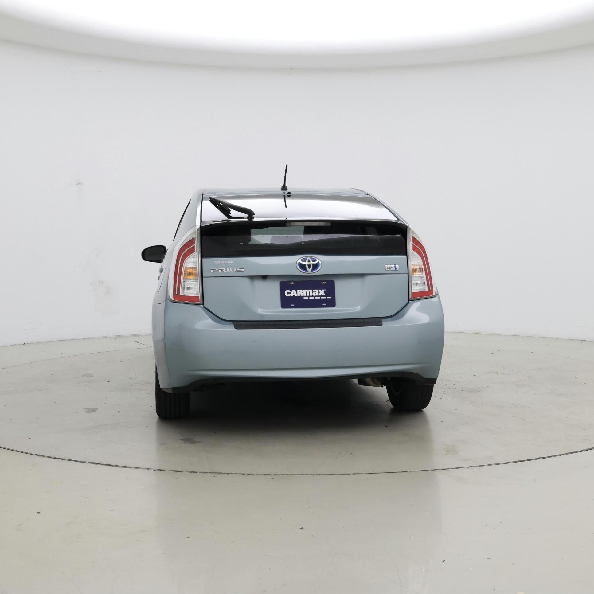 Thumbnail: 2015 Toyota Prius - 6
