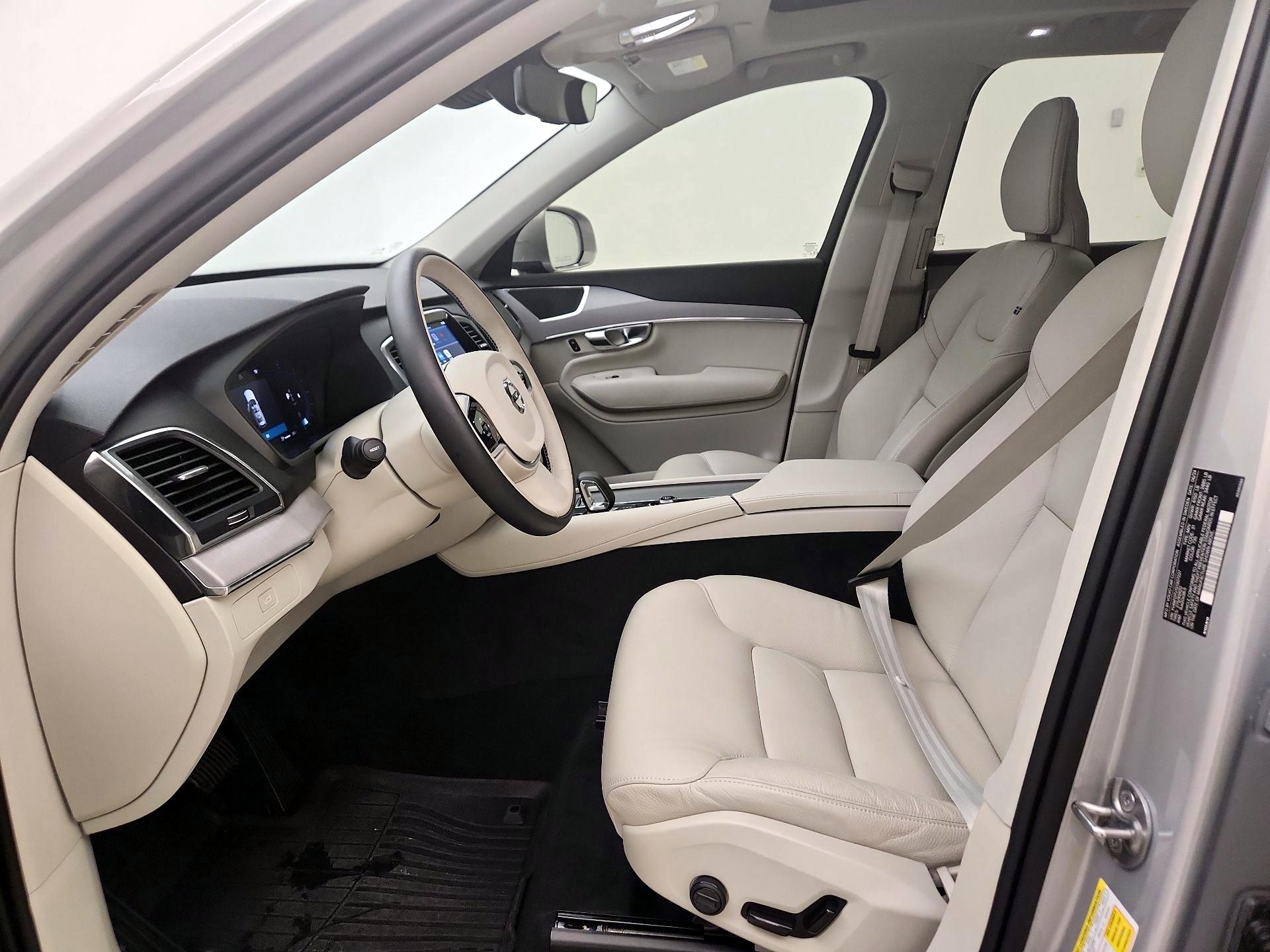 Thumbnail: 2025 Volvo XC90 - 11