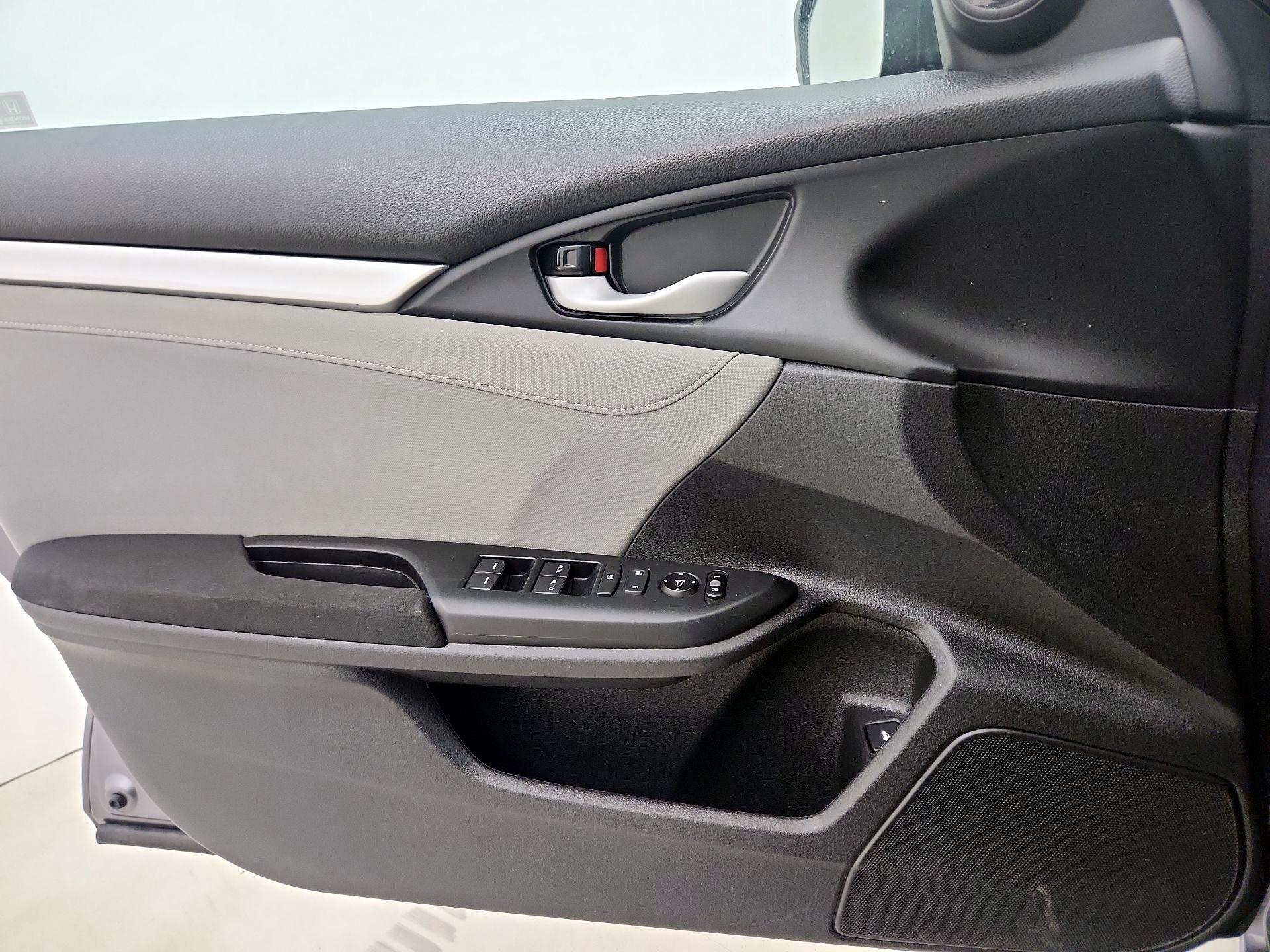 Thumbnail: 2020 Honda Civic - 12