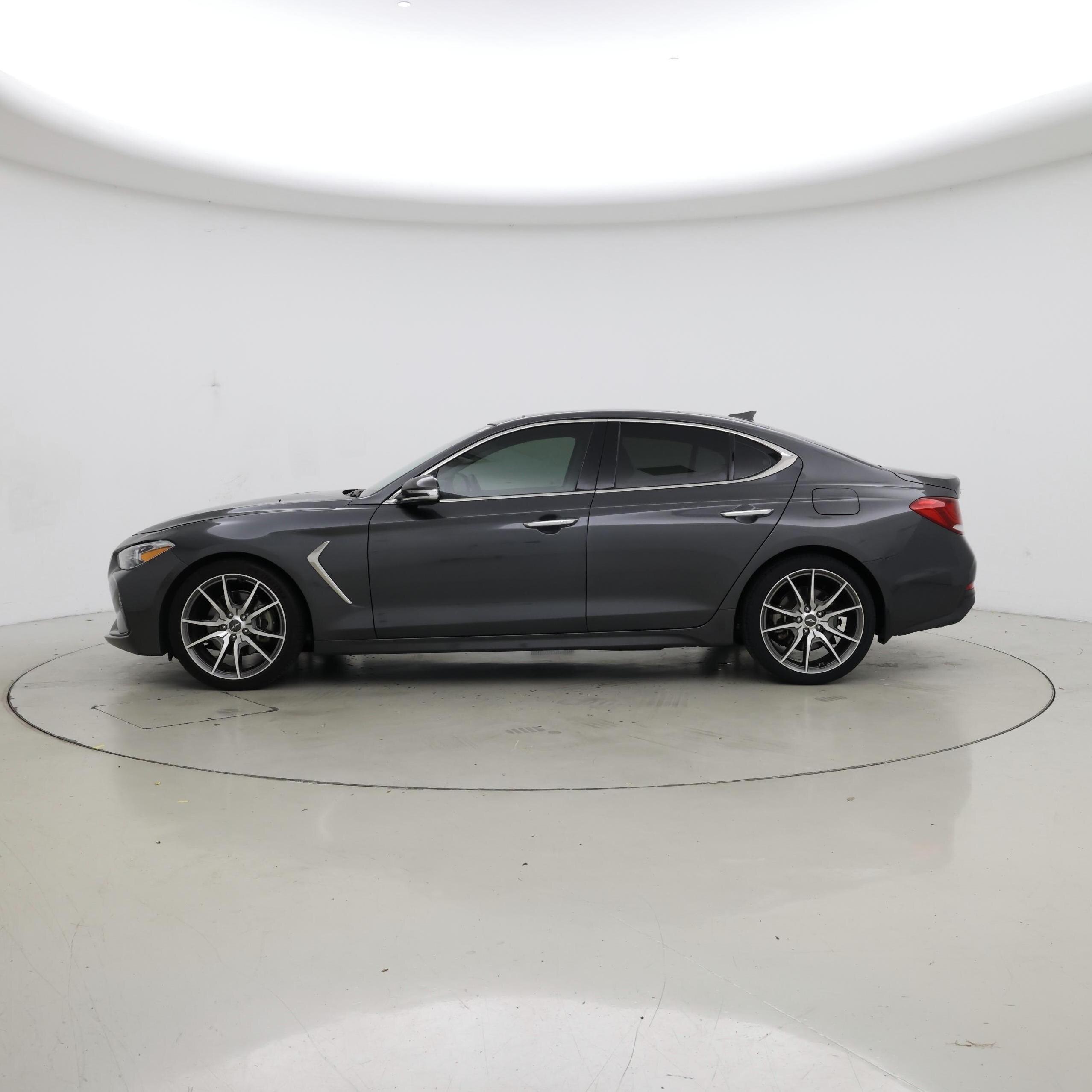 Thumbnail: 2019 Genesis G70 - 3