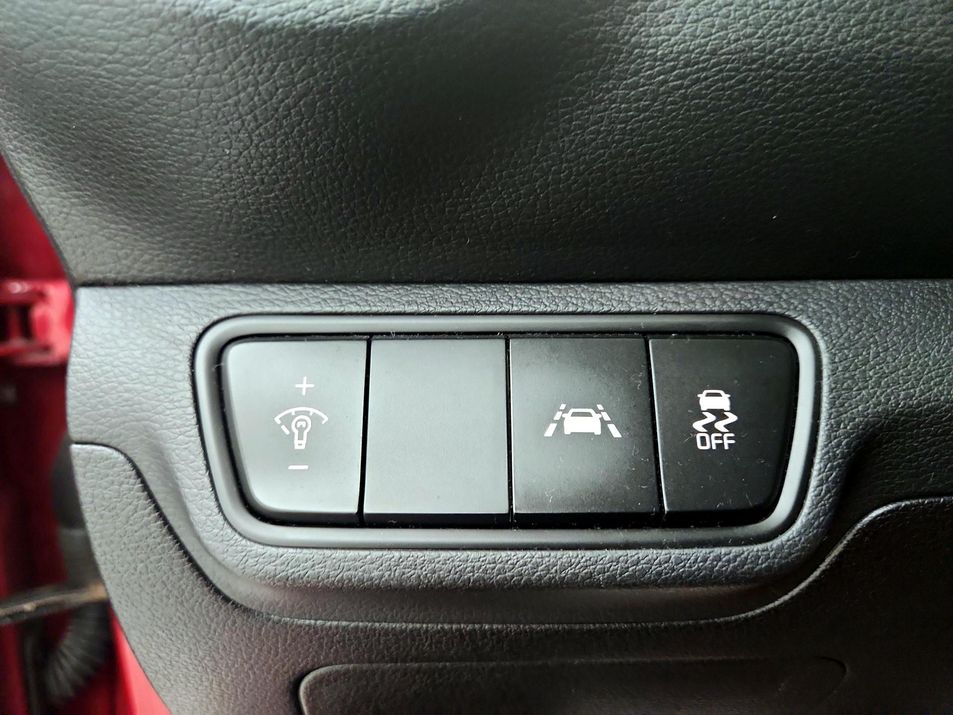 Thumbnail: 2019 Kia Forte - 11