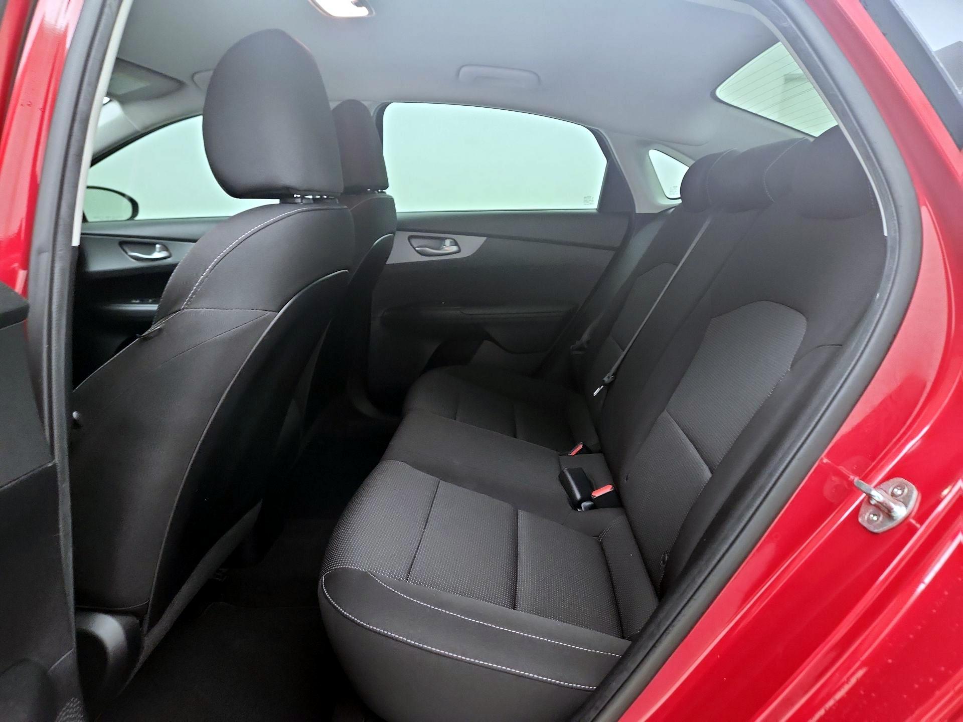 Thumbnail: 2019 Kia Forte - 17